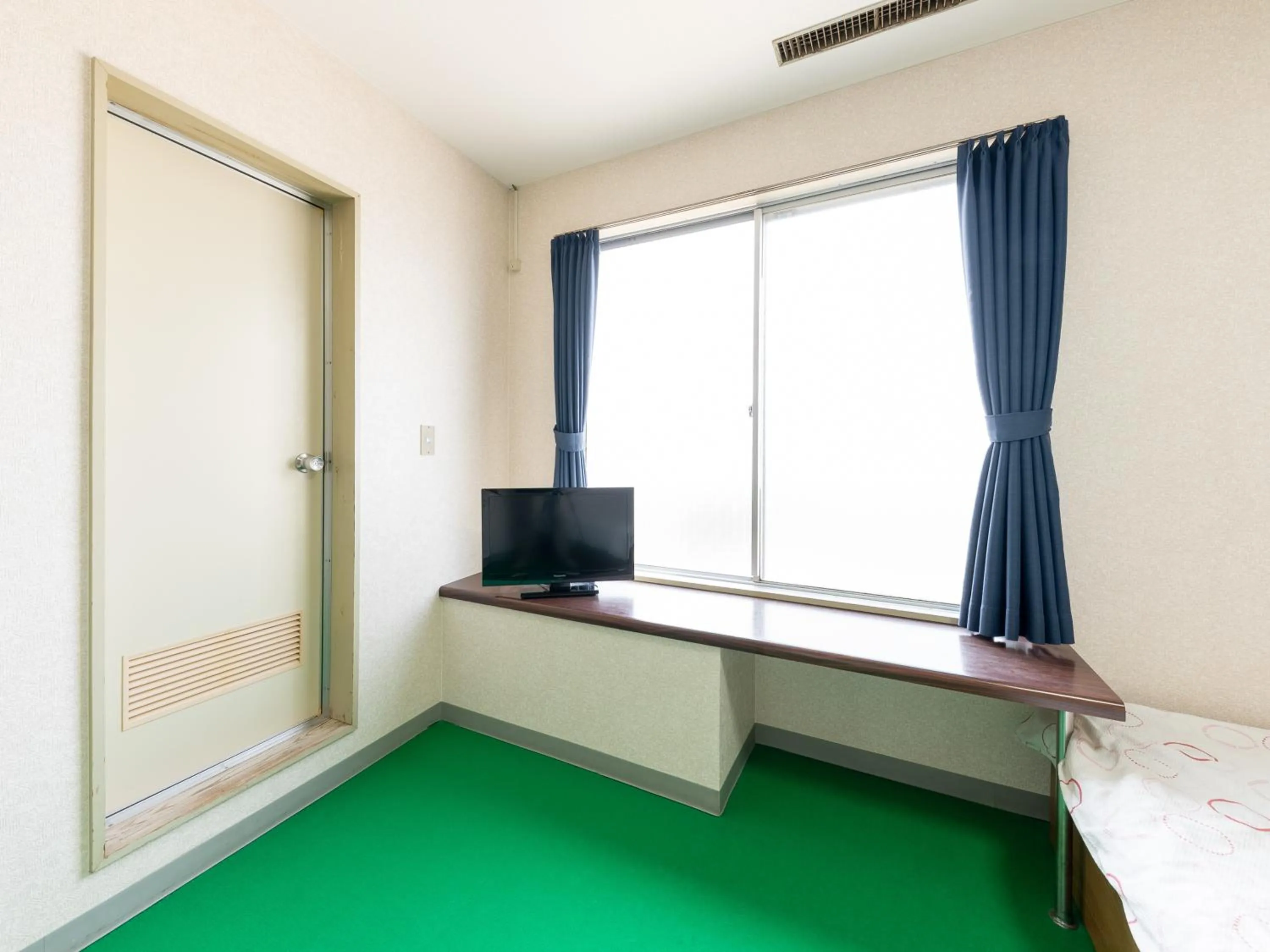 TV and multimedia, Bed in Tabist Business Hotel Chitose Kashiwazaki