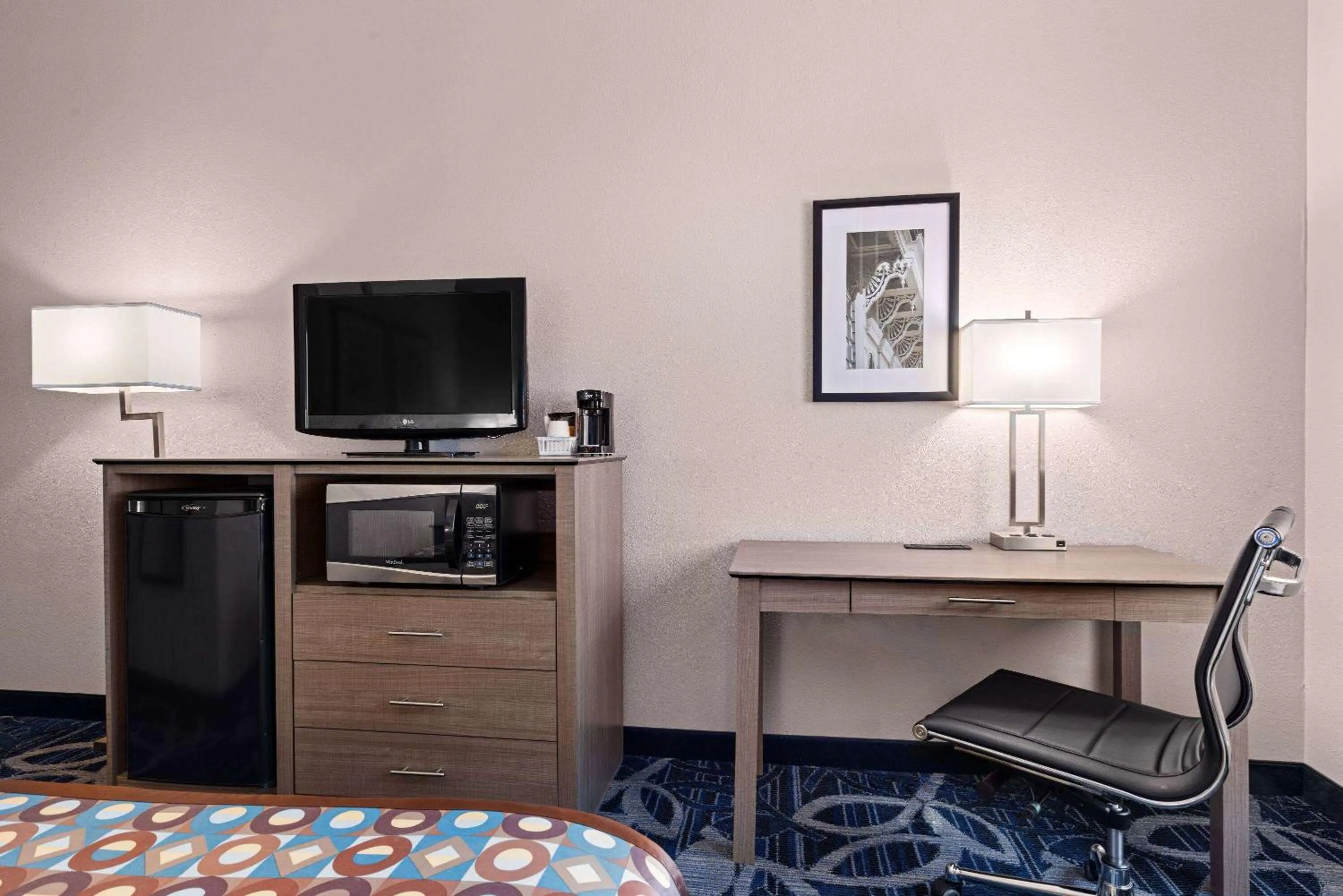 Photo of the whole room in Baymont by Wyndham Waterloo