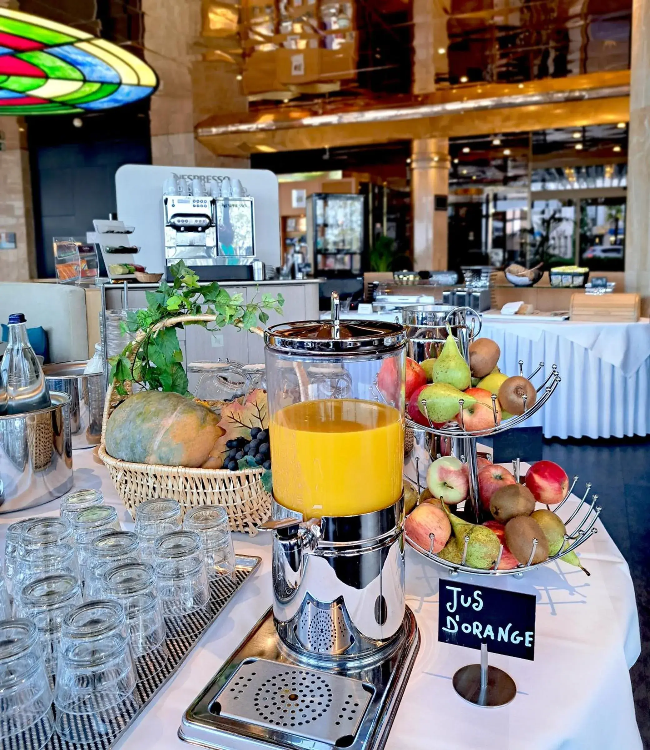 Breakfast in Villa Toscane Breakfast in Villa Toscane