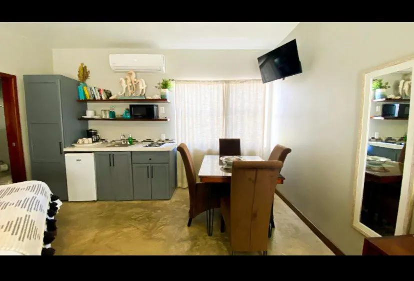 Kitchen or kitchenette in Mata Rocks Resort