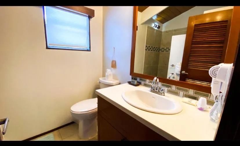 Bathroom in Mata Rocks Resort