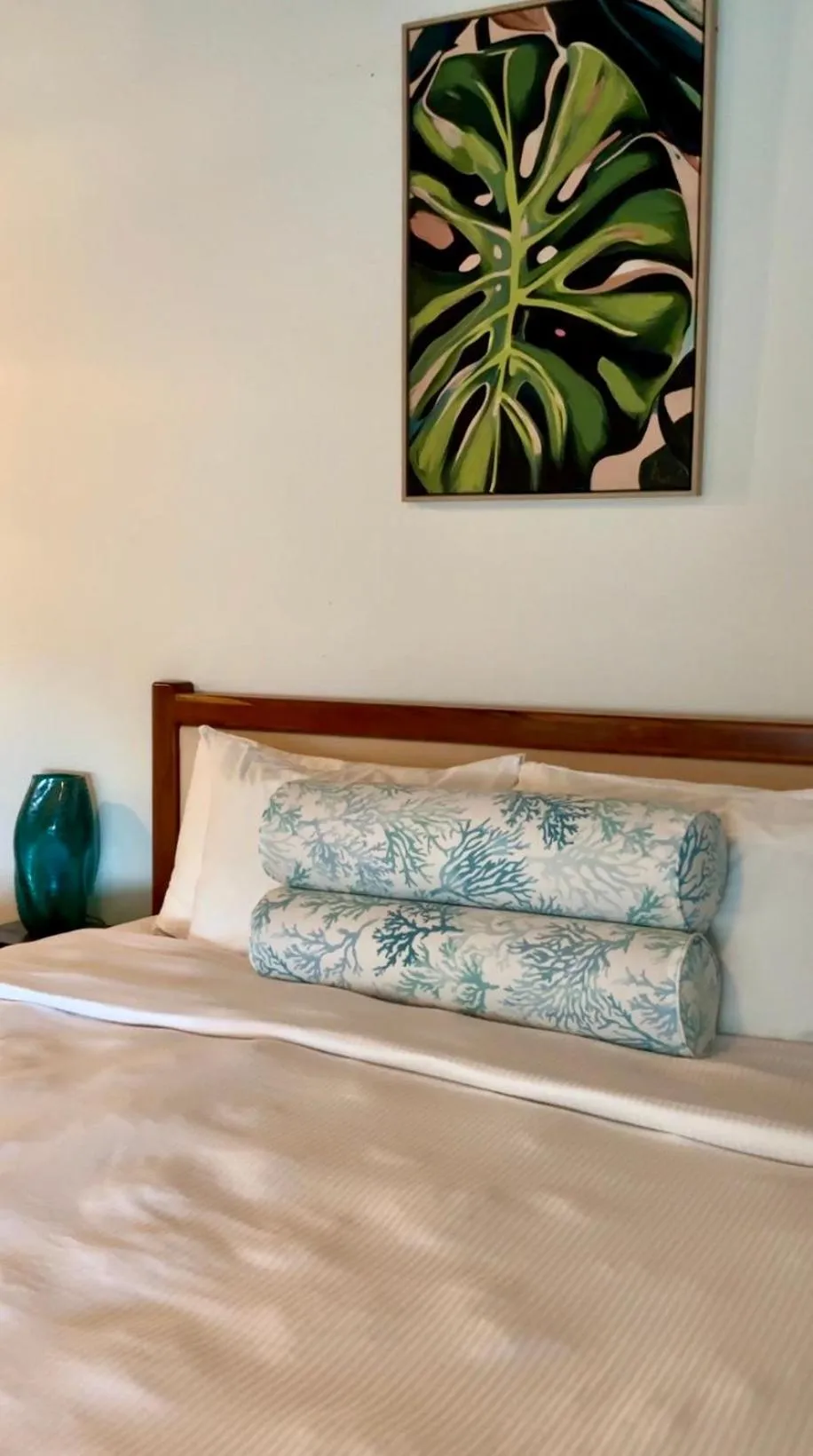 Decorative detail, Bed in Mata Rocks Resort