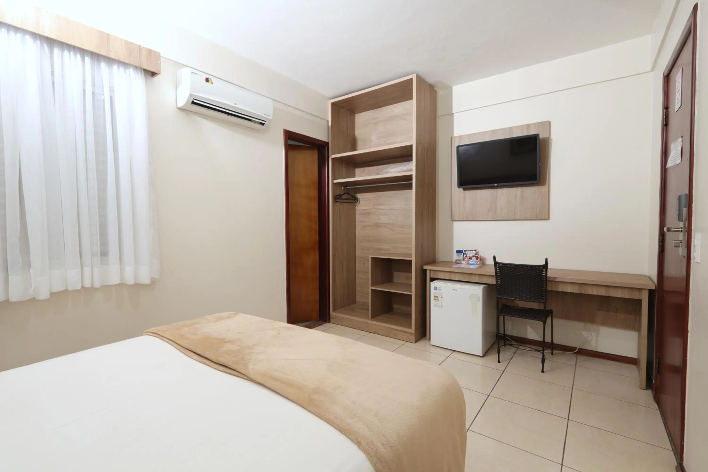 TV and multimedia, Bed in Montblanc Hotel