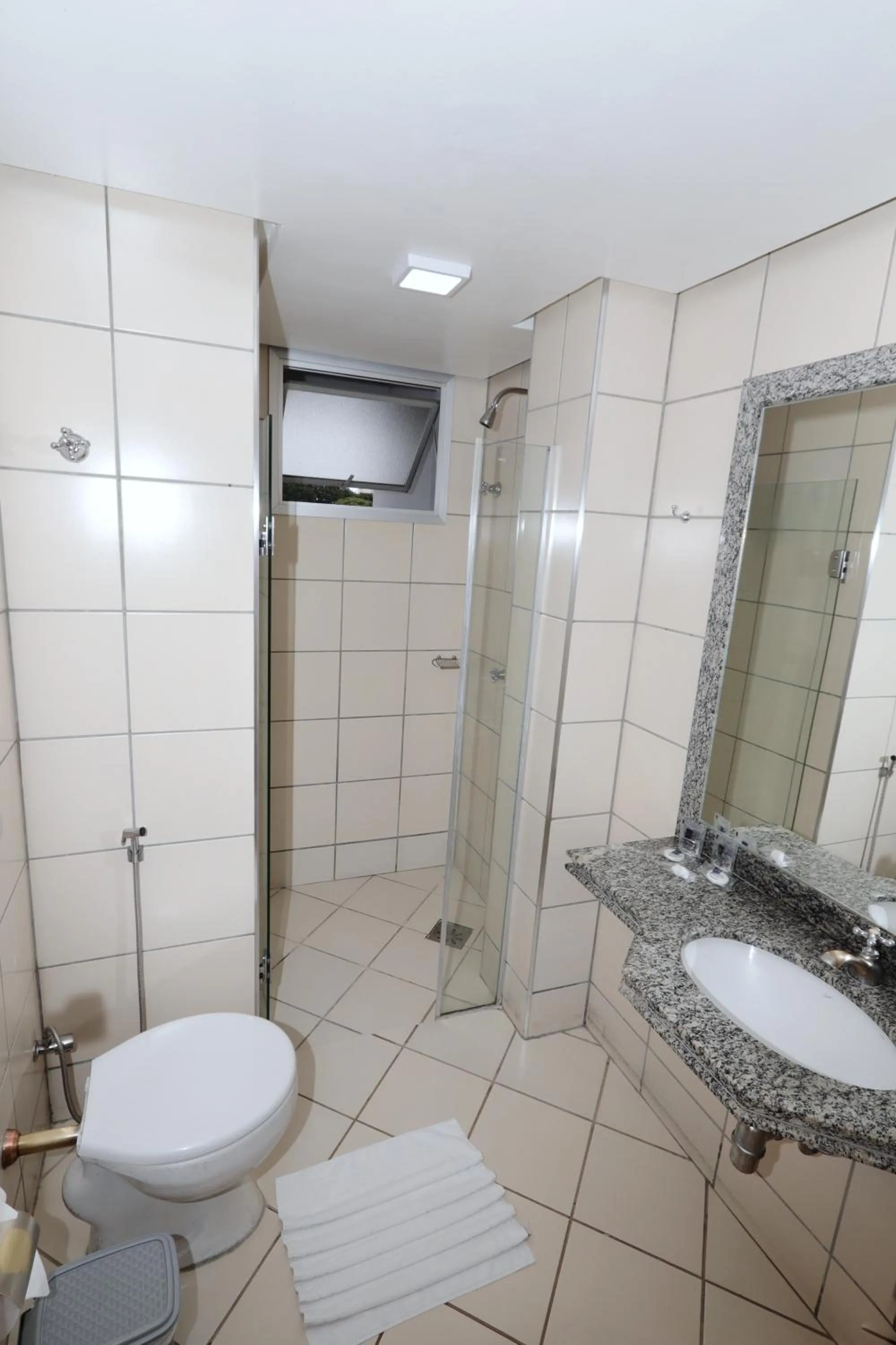 Bathroom in Montblanc Hotel