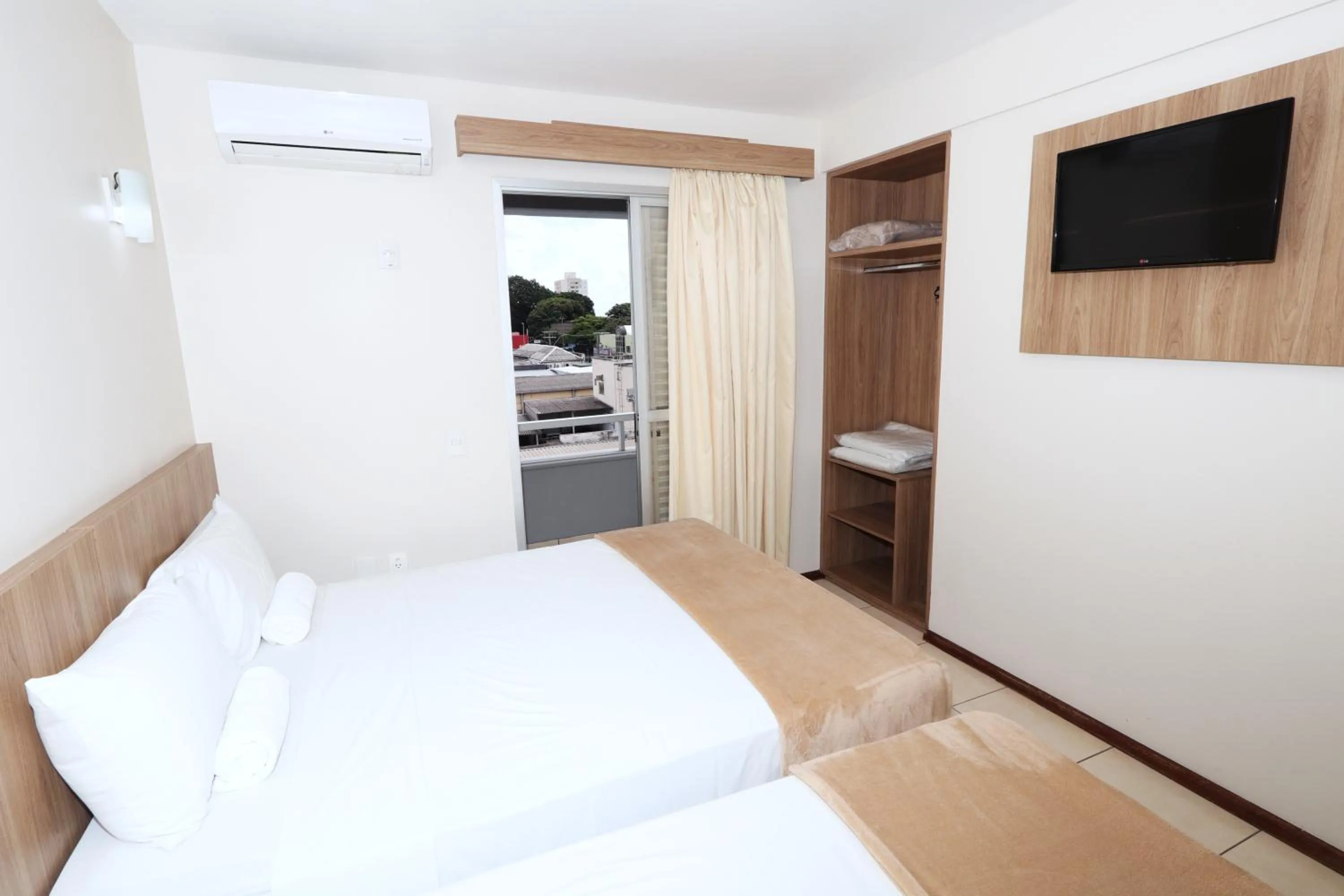 Bed in Montblanc Hotel