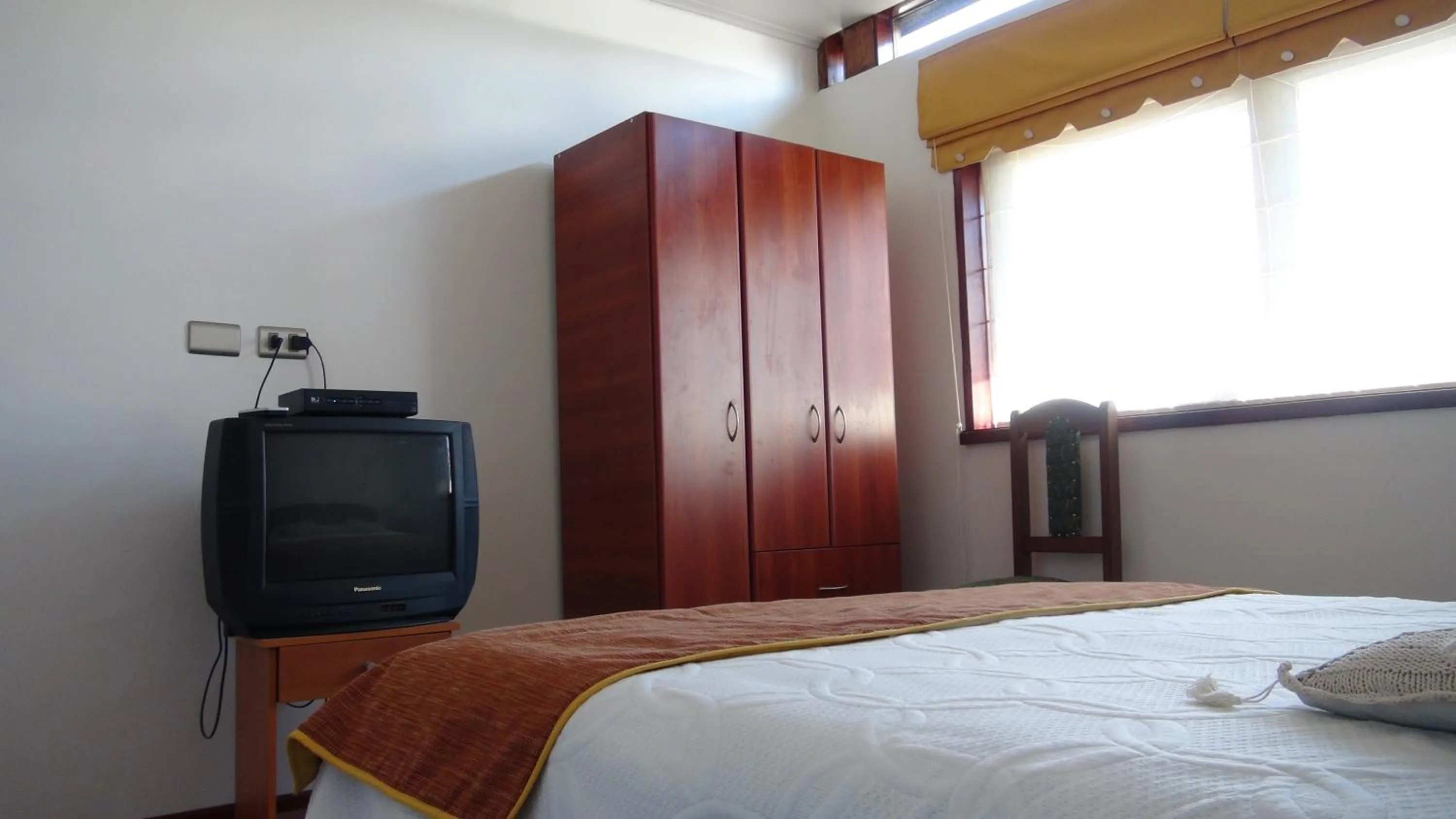 Bed in Hostal Los Avellanos