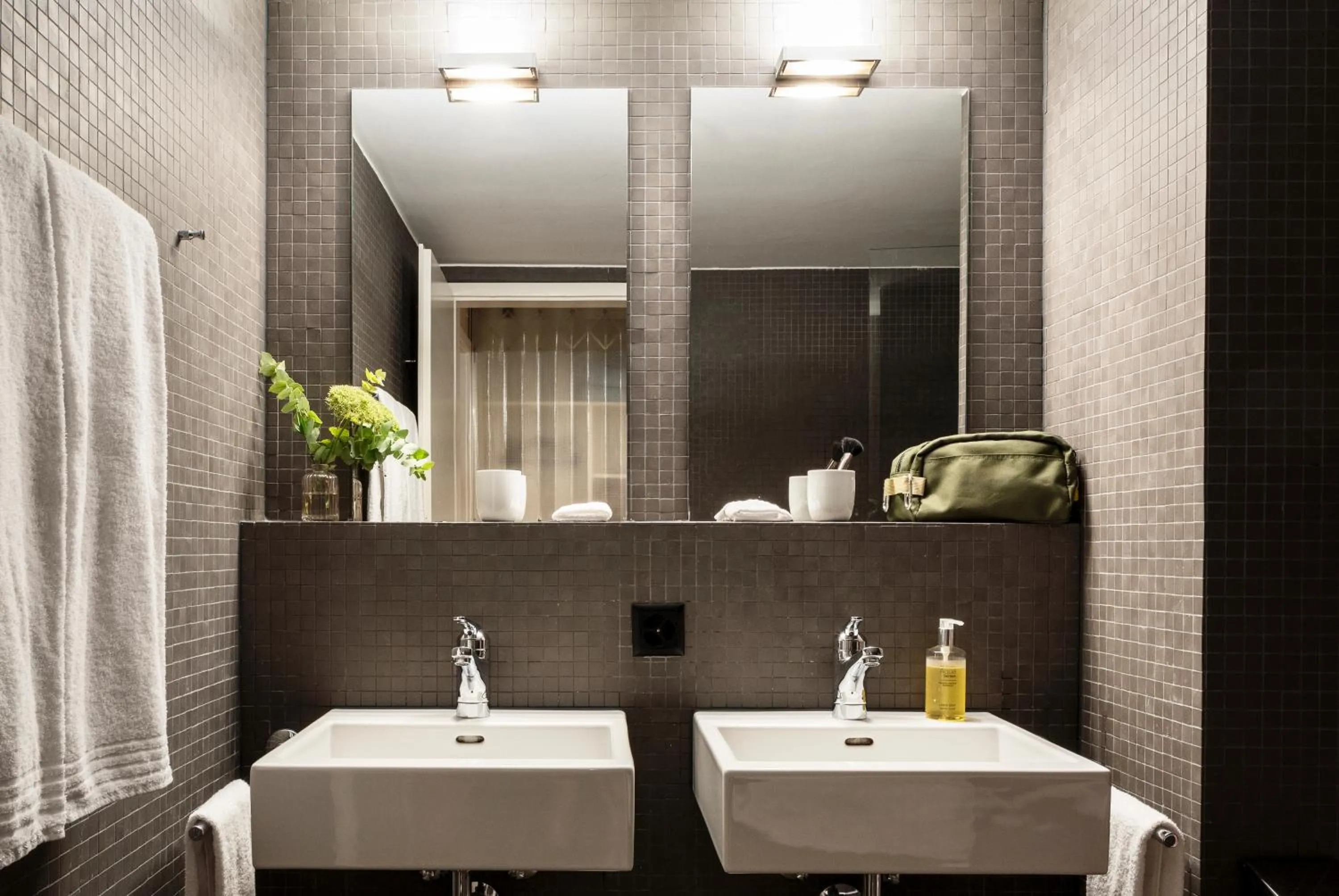 Bathroom in Altstadt Hotel