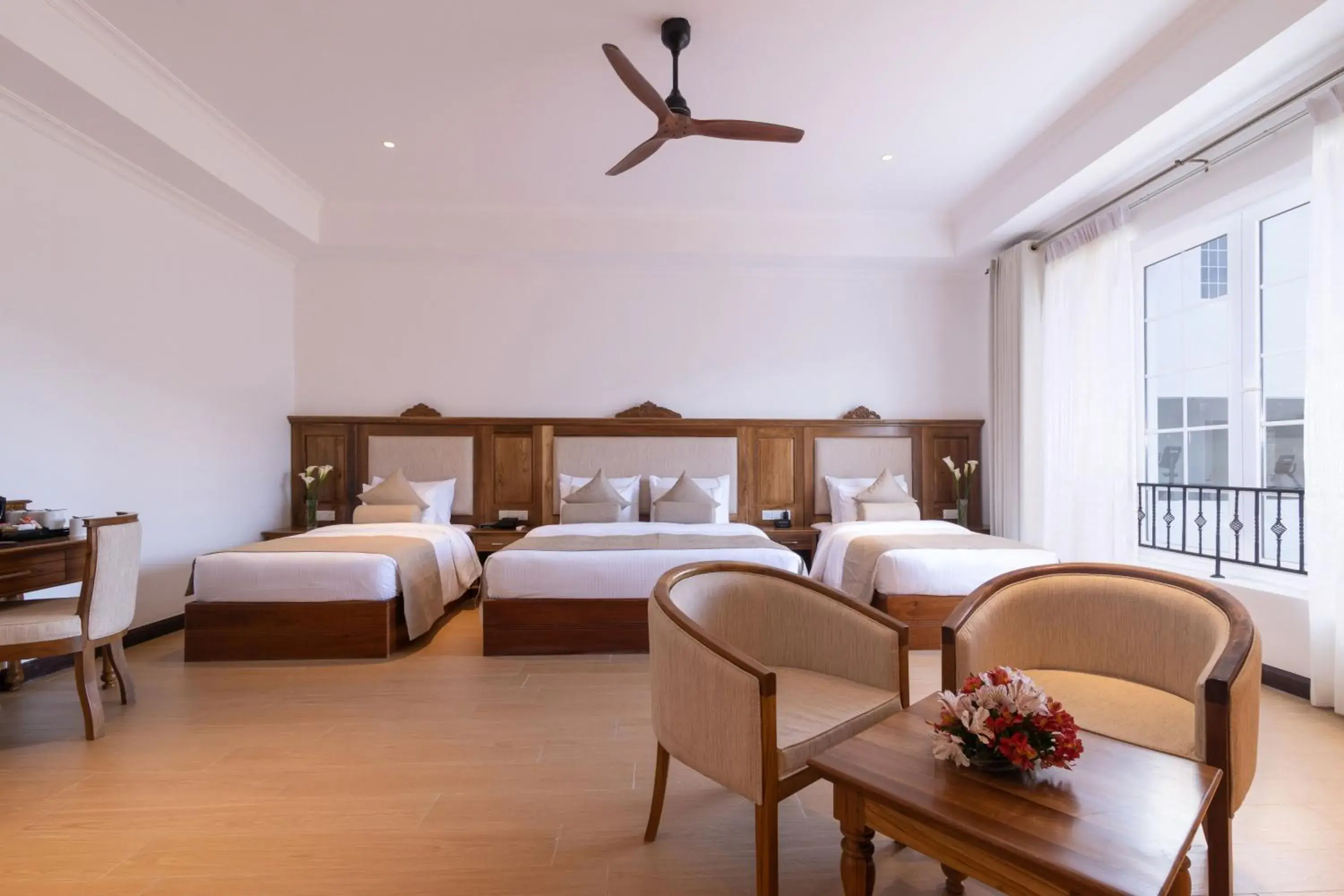 Quadruple Room in Araliya Red - Budget friendly Hotel- Where you find stunning 360 panoramic view of Nuwara Eliya Quadruple Room in Araliya Red - Budget friendly Hotel- Where you find stunning 360 panoramic view of Nuwara Eliya