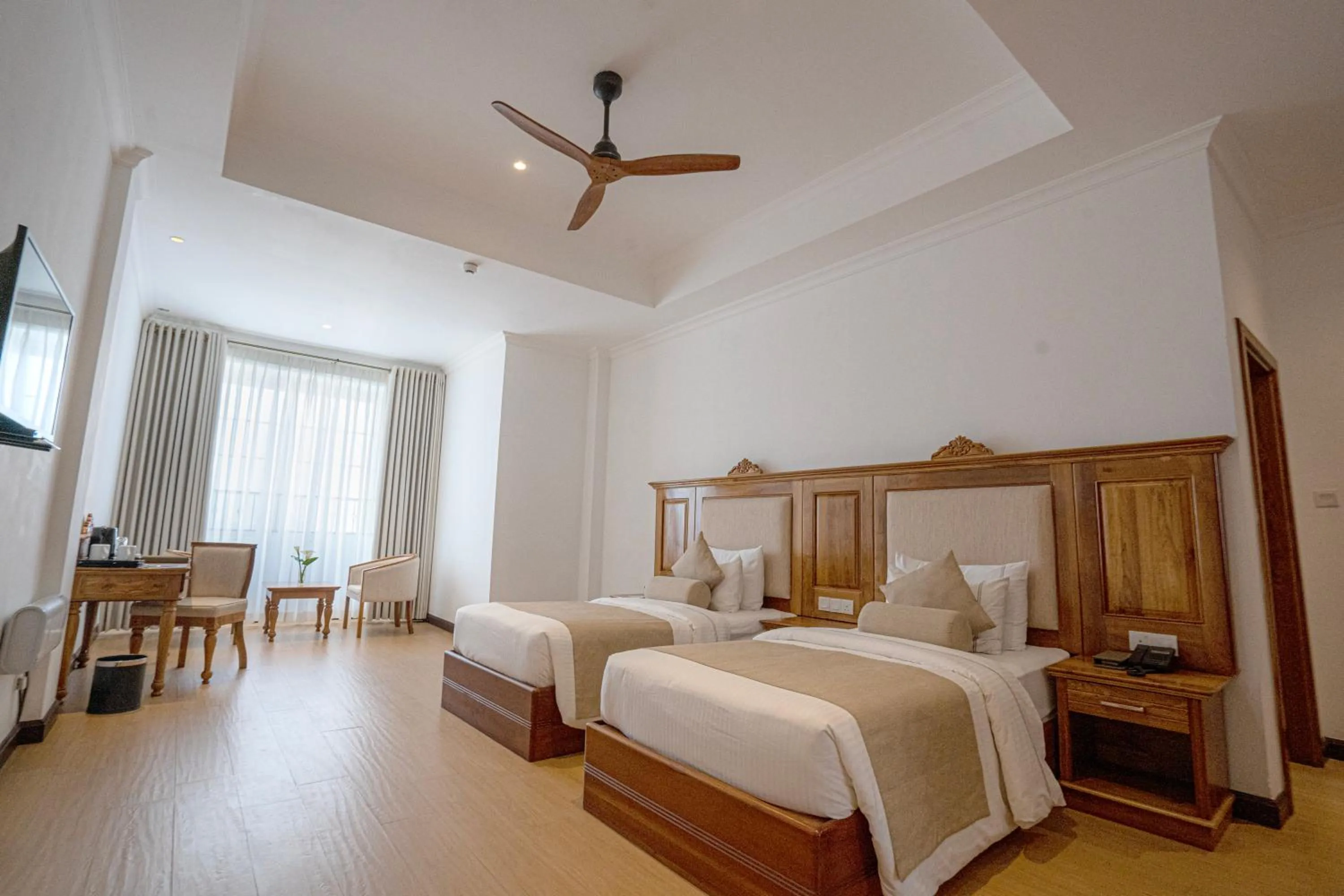 Property building, Bed in Araliya Red - Budget friendly Hotel- Where you find stunning 360 panoramic view of Nuwara Eliya