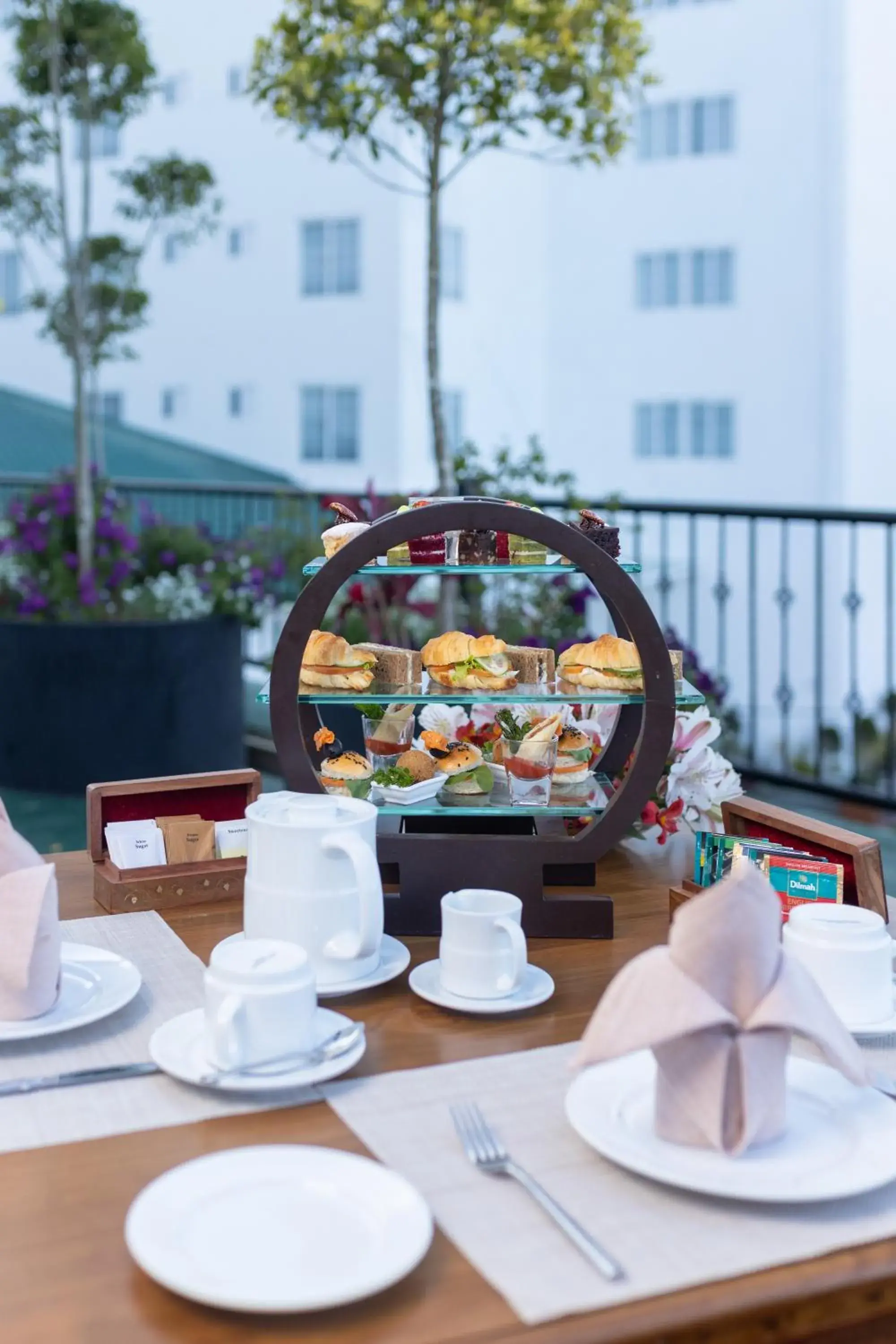 Coffee/tea facilities in Araliya Red - Budget friendly Hotel- Where you find stunning 360 panoramic view of Nuwara Eliya Coffee/tea facilities in Araliya Red - Budget friendly Hotel- Where you find stunning 360 panoramic view of Nuwara Eliya