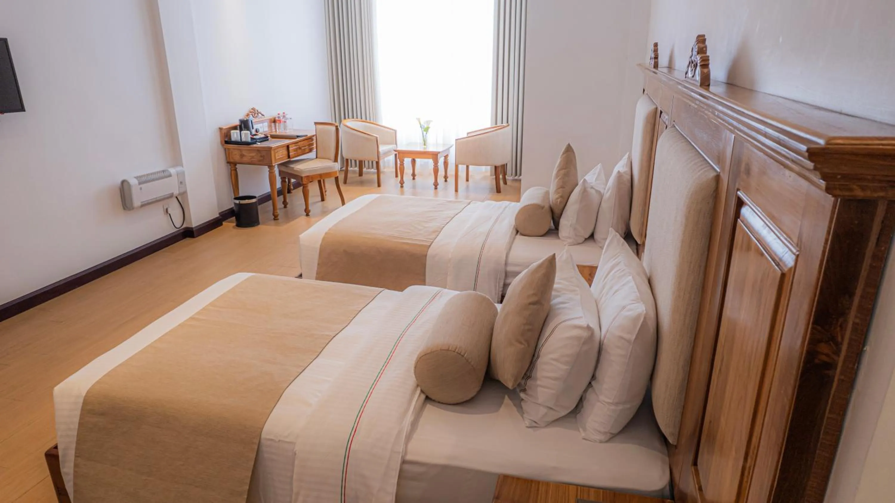 Property building, Bed in Araliya Red - Budget friendly Hotel- Where you find stunning 360 panoramic view of Nuwara Eliya