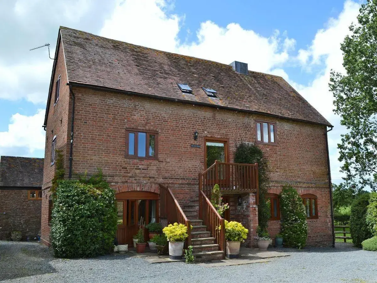 The Chaff House - farm stay apartment set within 135 acres The Chaff House - farm stay apartment set within 135 acres
