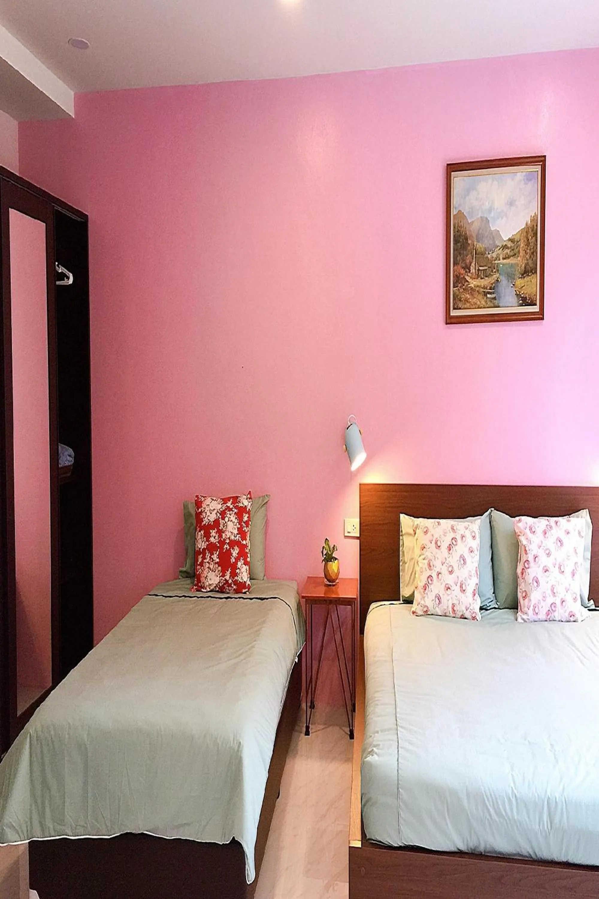 Bedroom, Bed in Chor Chang House