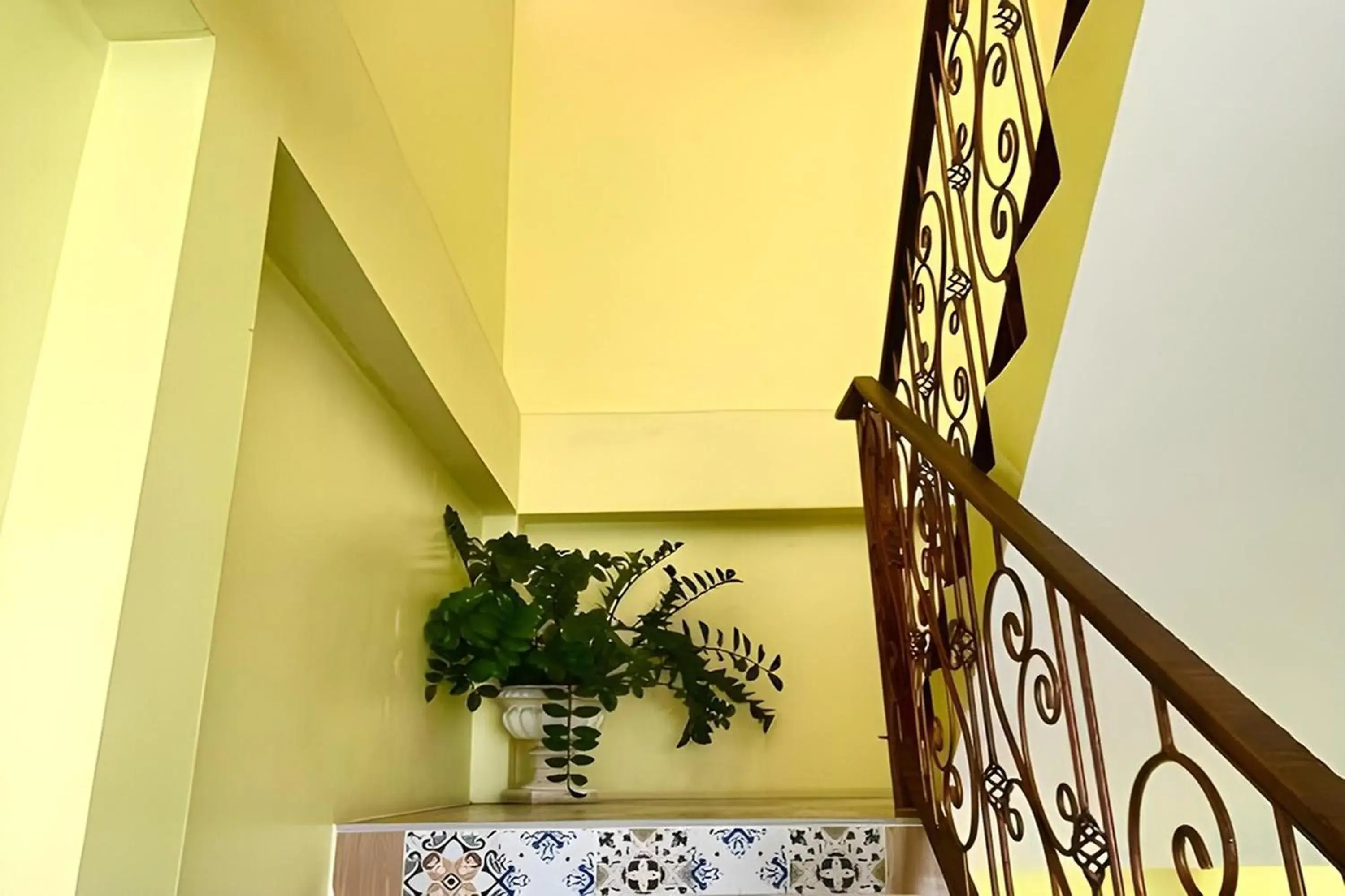 Property building in Chor Chang House Property building in Chor Chang House