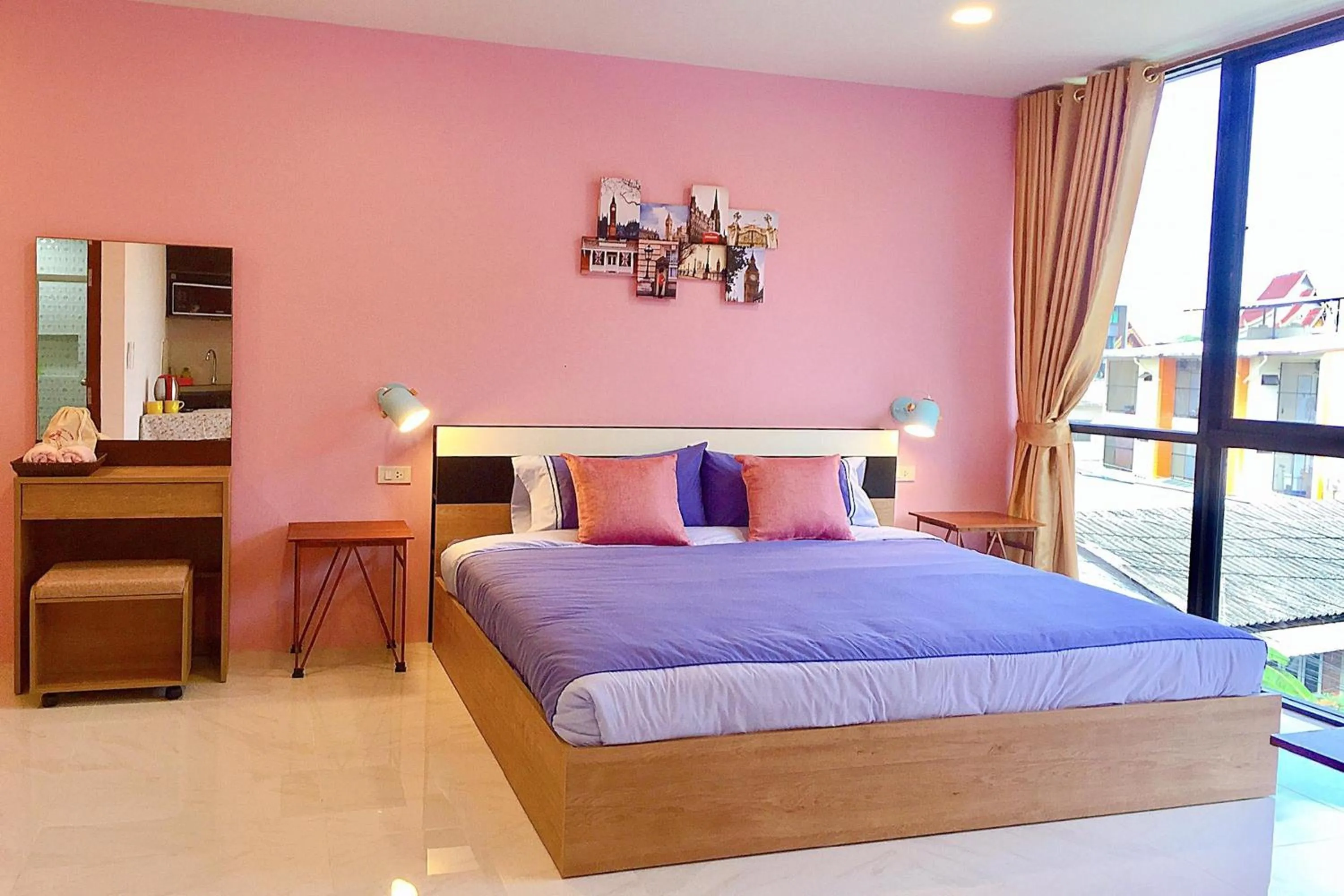 Bedroom, Bed in Chor Chang House