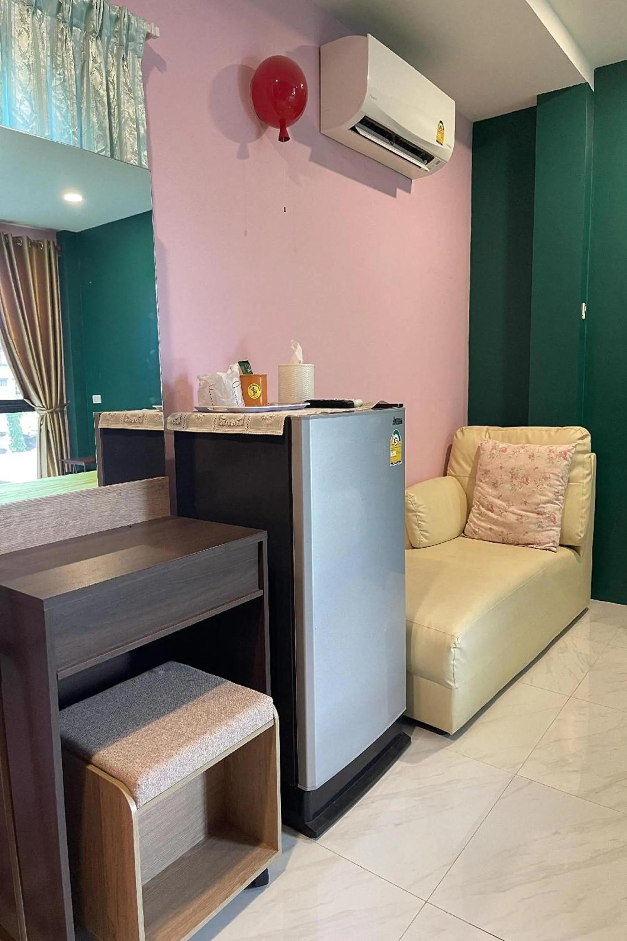 air conditioner in Chor Chang House