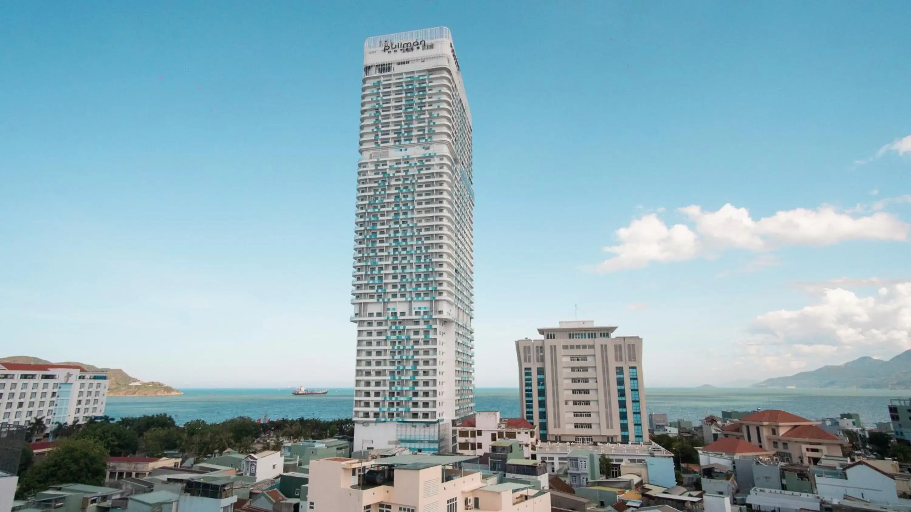 Property building in Aloha Hotel Quy Nhơn Property building in Aloha Hotel Quy Nhơn