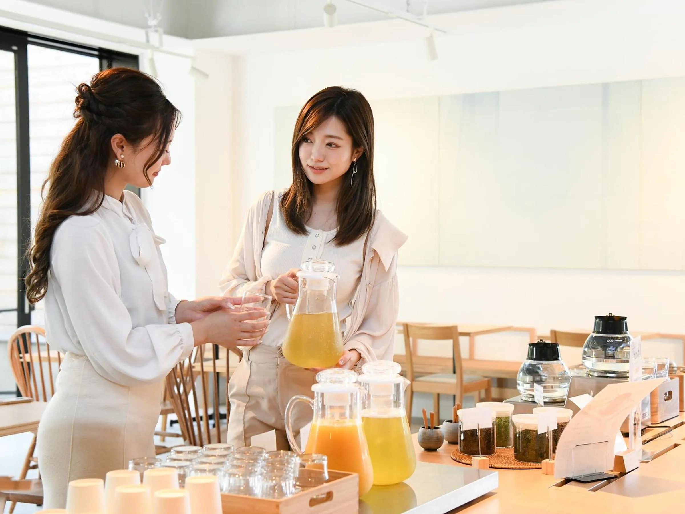 Drinks in REF Kyoto Hachijoguchi by VESSEL HOTELS