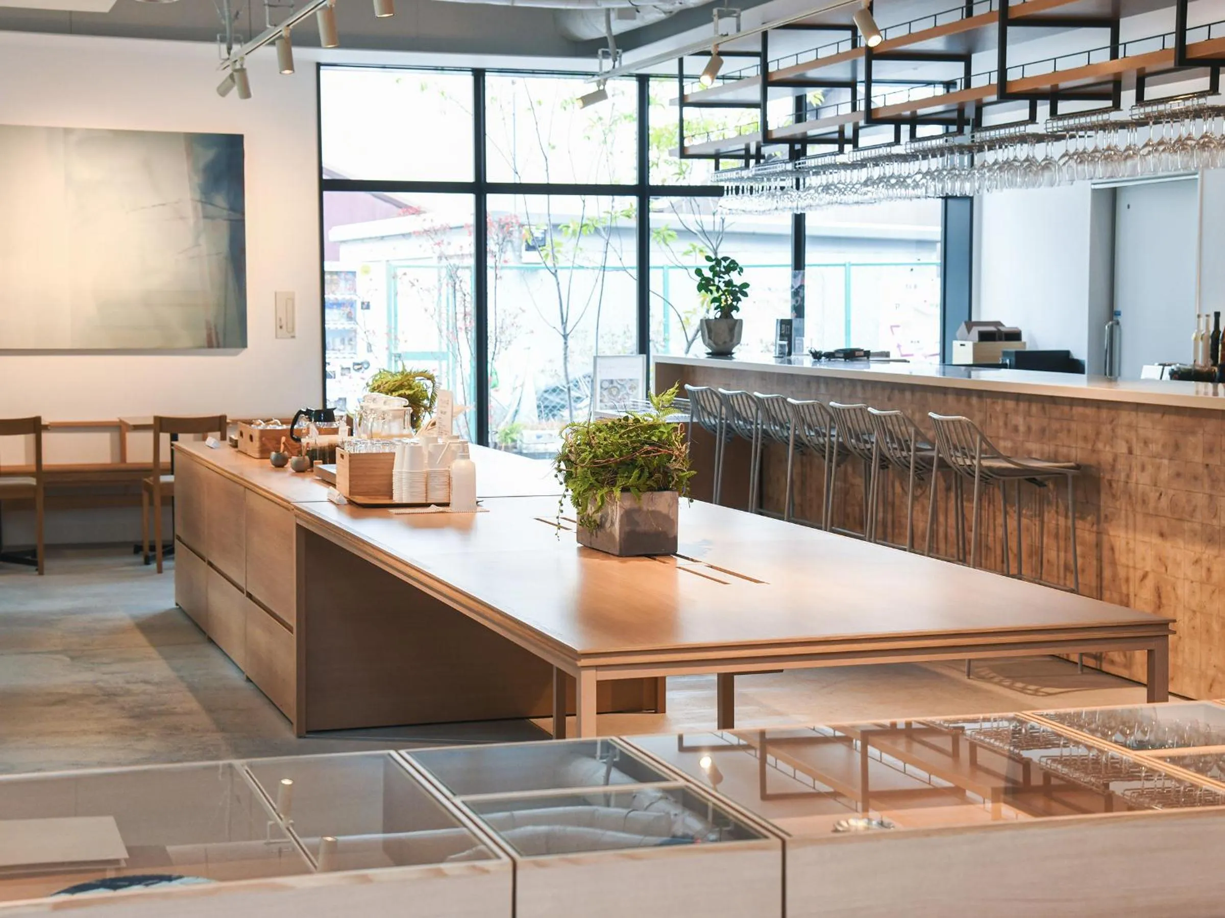 Lounge or bar in REF Kyoto Hachijoguchi by VESSEL HOTELS