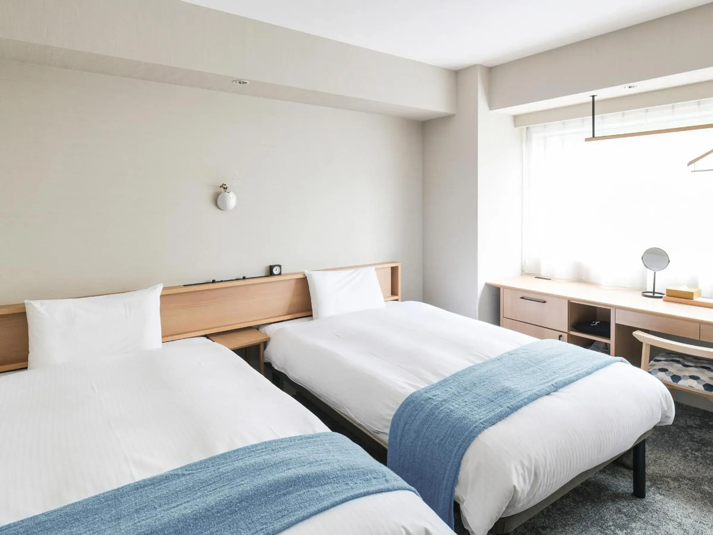 Photo of the whole room, Bed in REF Kyoto Hachijoguchi by VESSEL HOTELS Photo of the whole room, Bed in REF Kyoto Hachijoguchi by VESSEL HOTELS