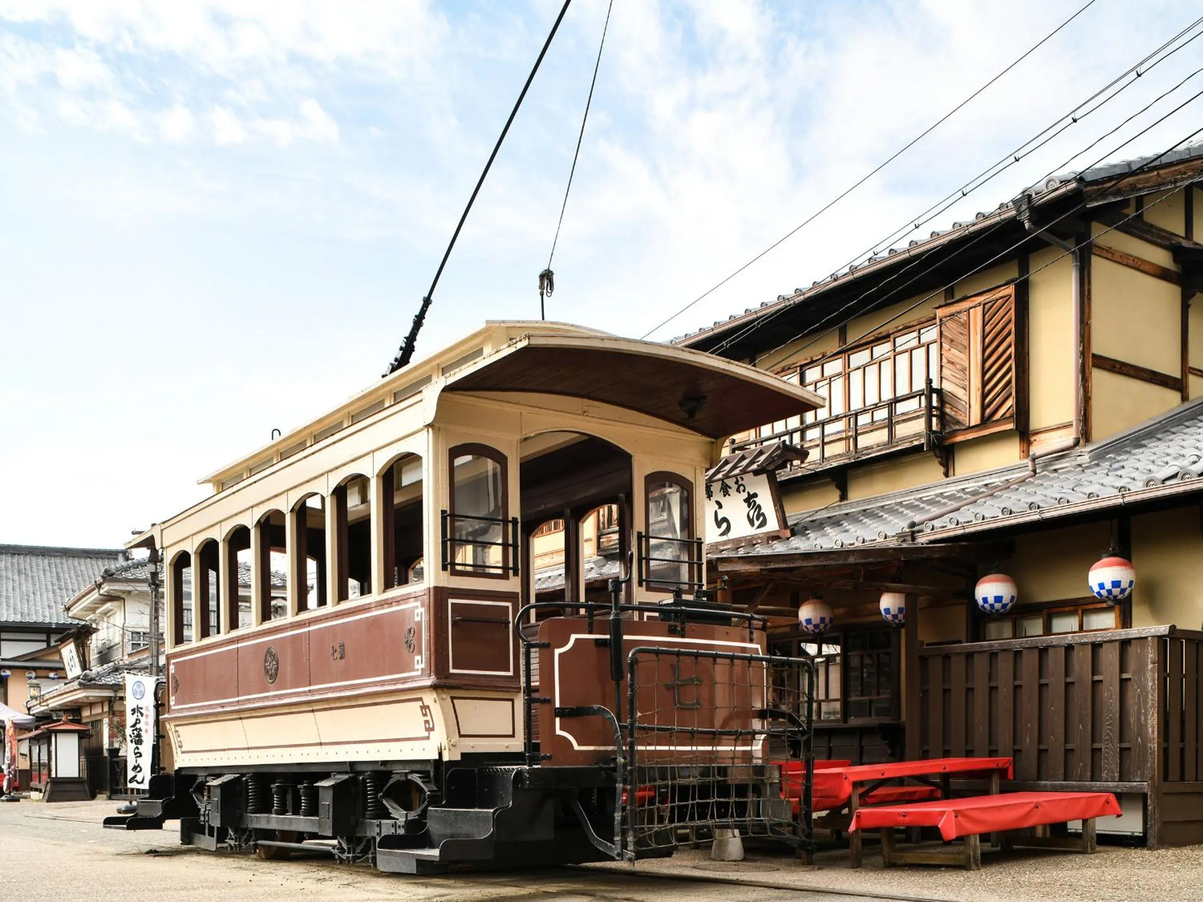 Nearby landmark in REF Kyoto Hachijoguchi by VESSEL HOTELS