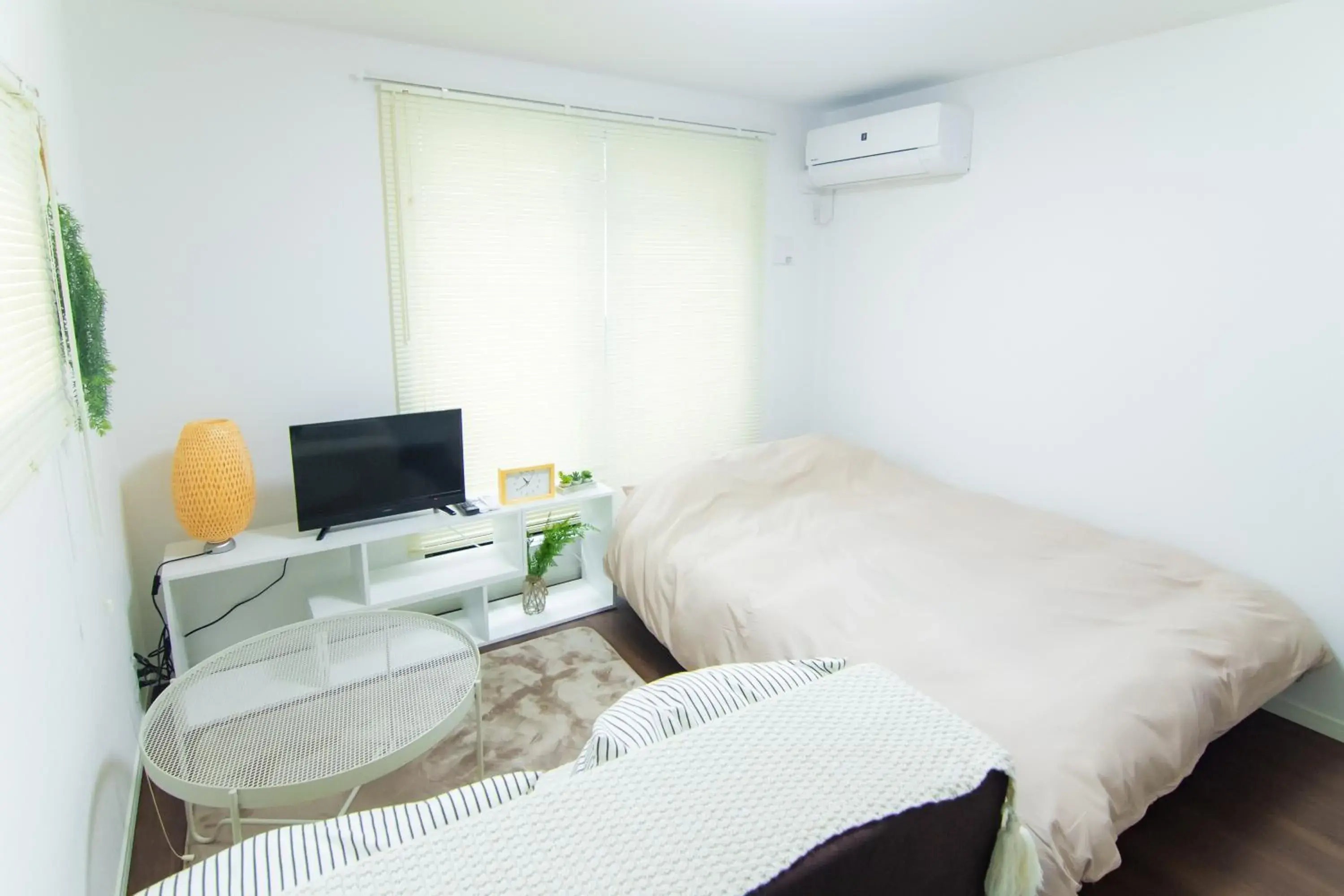 Bed in Base Hanegi Apartment Bed in Base Hanegi Apartment