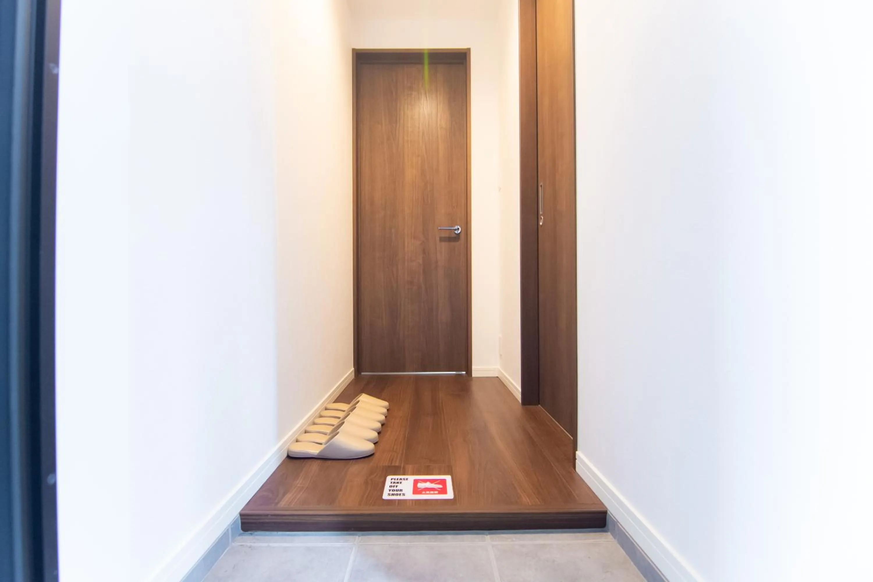 Base Hanegi Apartment by Tranova