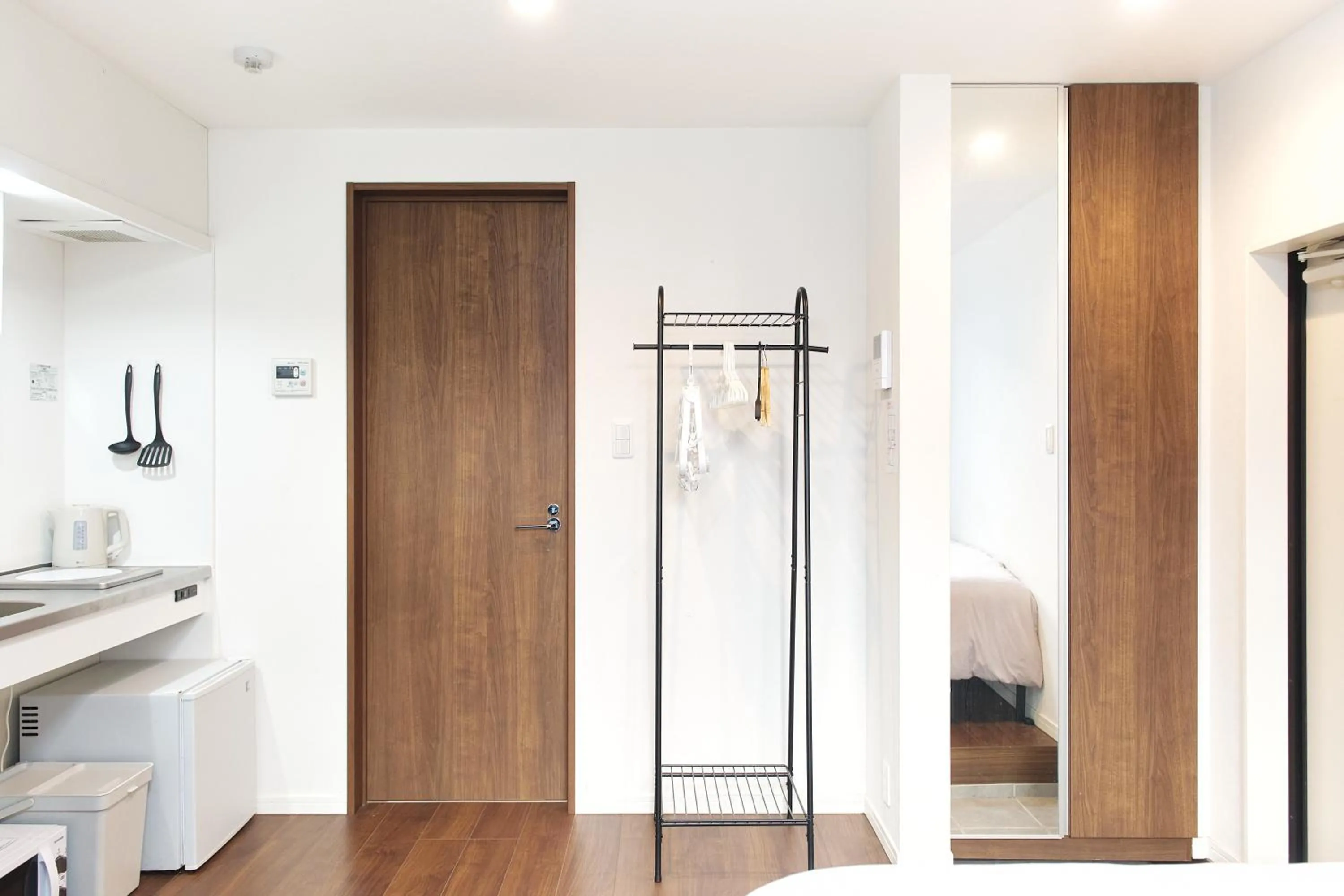 Base Hanegi Apartment by Tranova