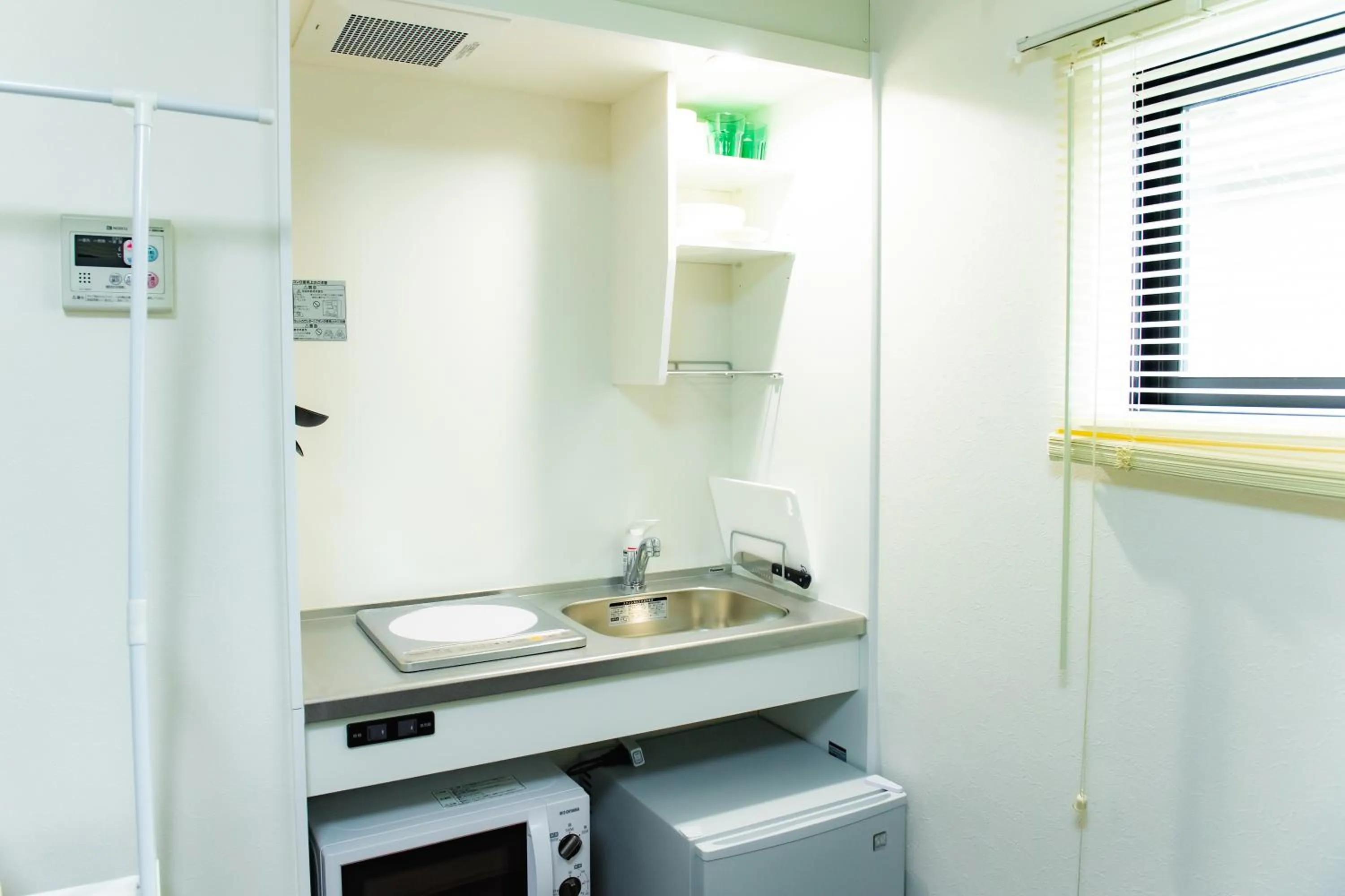 Base Hanegi Apartment by Tranova