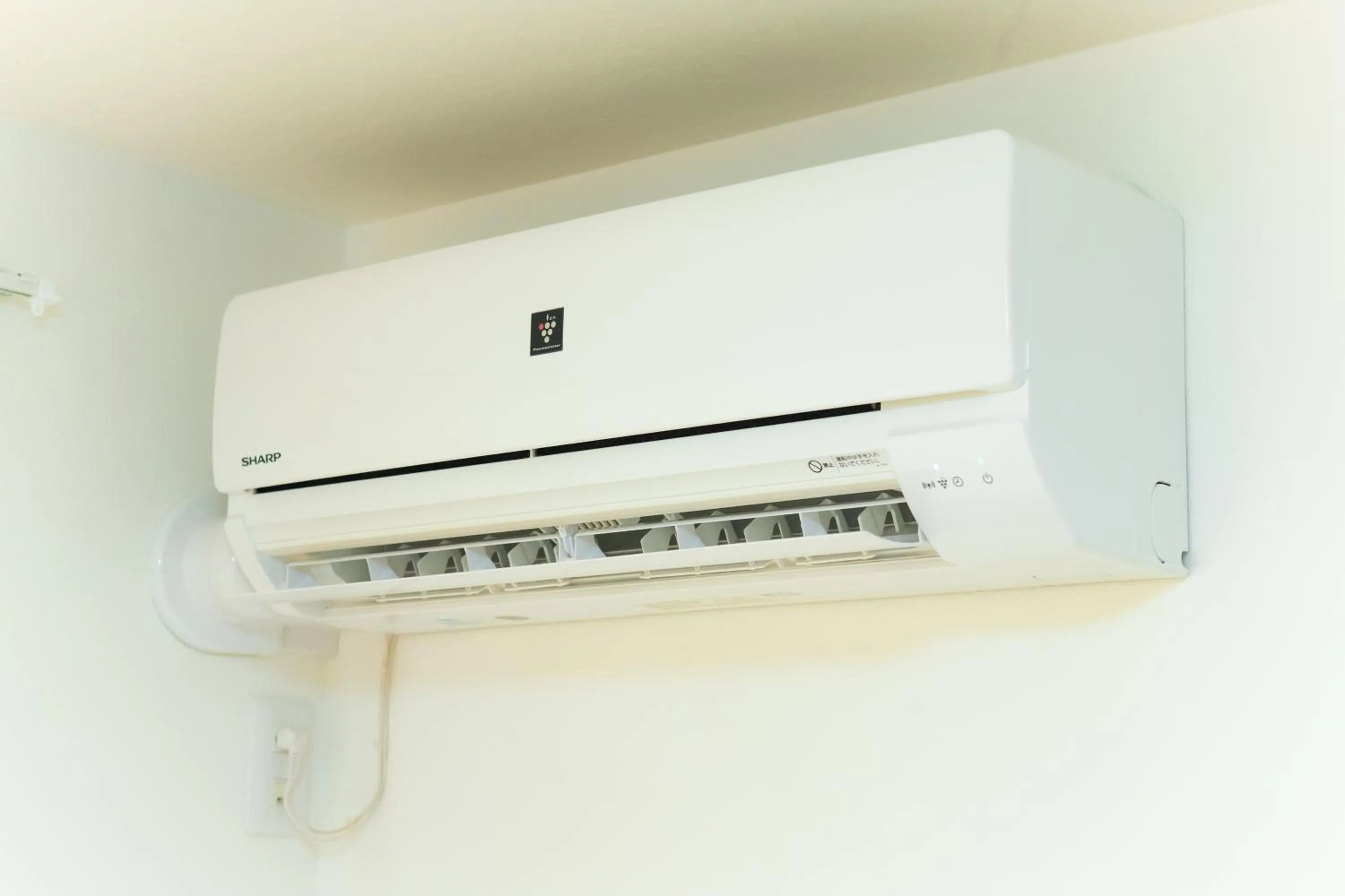 Base Hanegi Apartment by Tranova