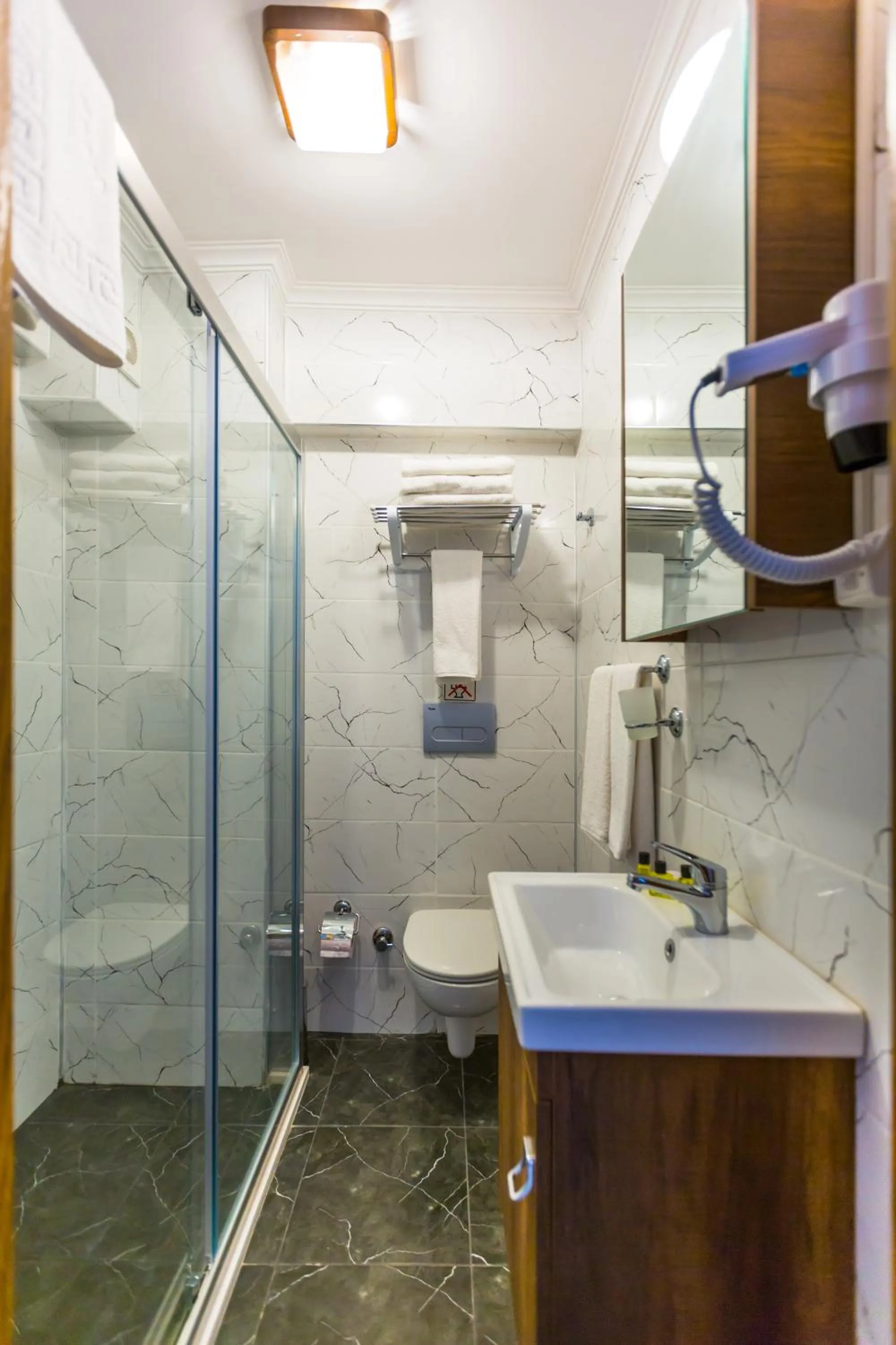 Shower in OLD TOWN BOUTIQUE HOTEL