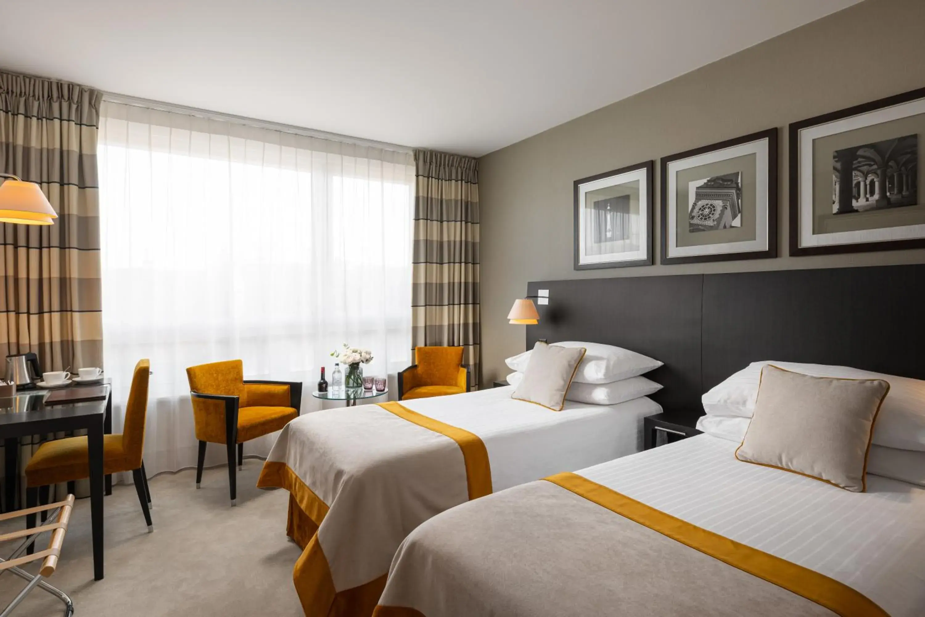 Bed in Auteuil Manotel Bed in Auteuil Manotel