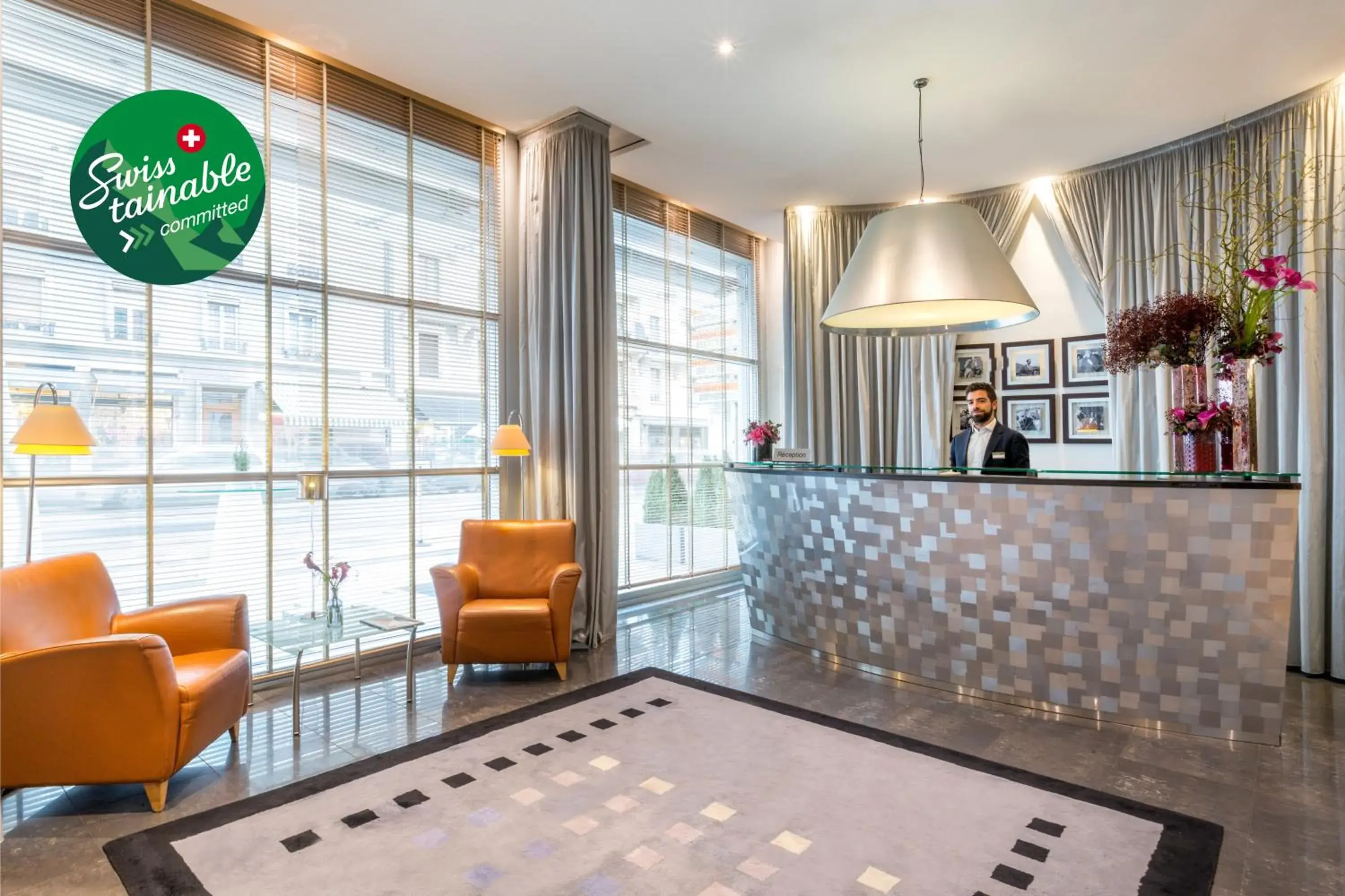 Lobby or reception in Auteuil Manotel Lobby or reception in Auteuil Manotel