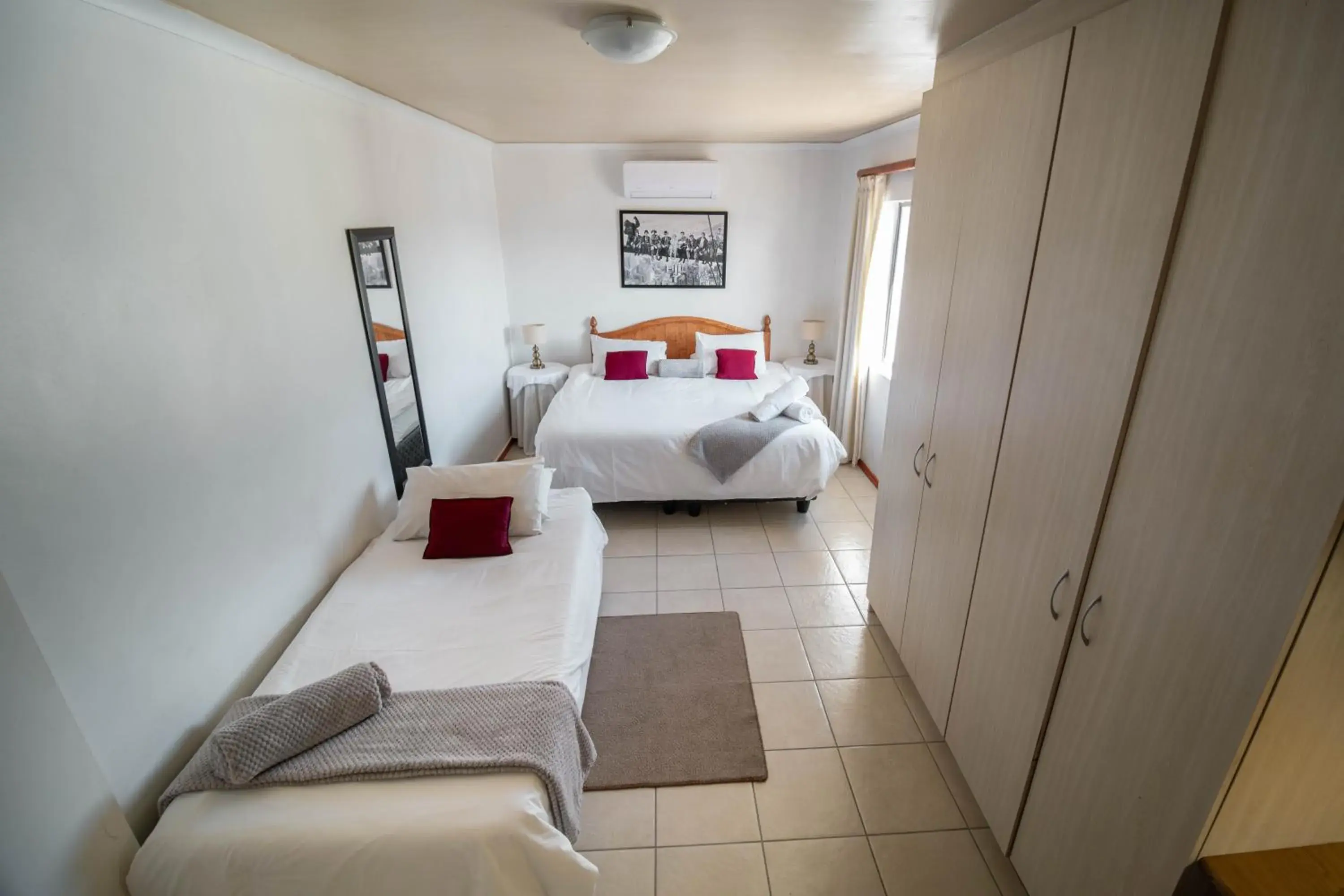 Bedroom, Bed in Broadway Tygervalley House Bedroom, Bed in Broadway Tygervalley House