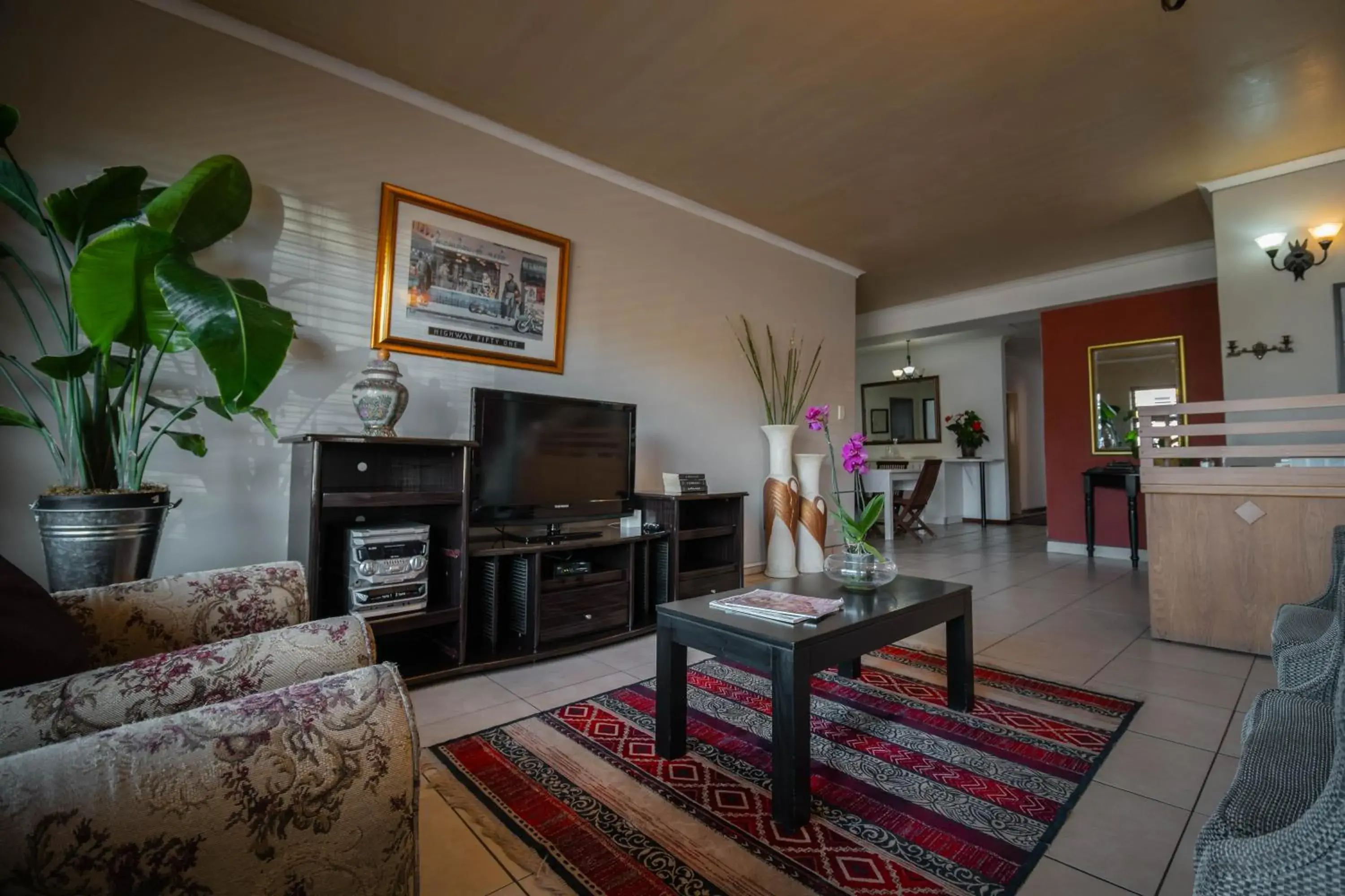 Property building in Broadway Tygervalley House Property building in Broadway Tygervalley House