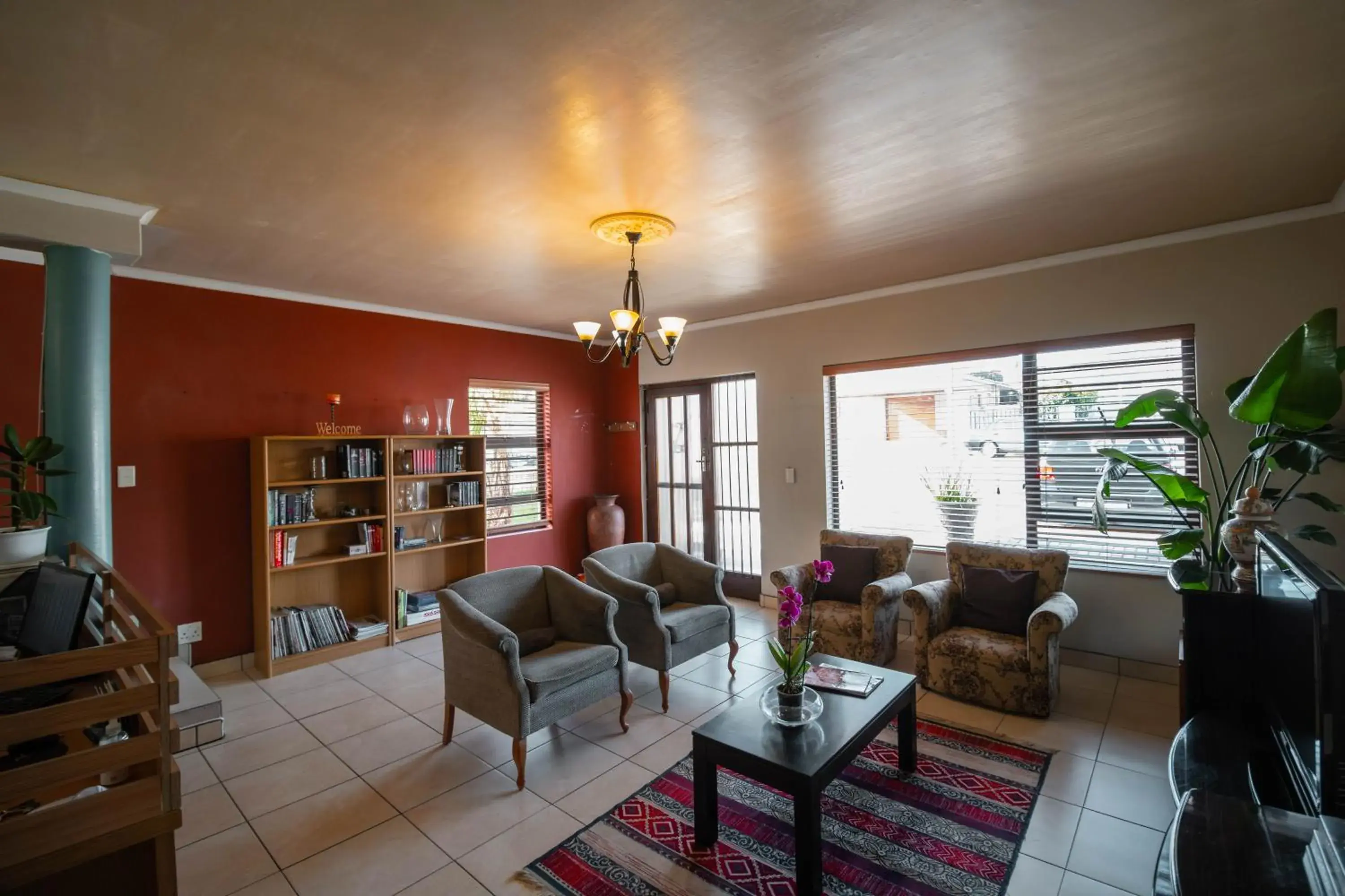 Property building in Broadway Tygervalley House Property building in Broadway Tygervalley House