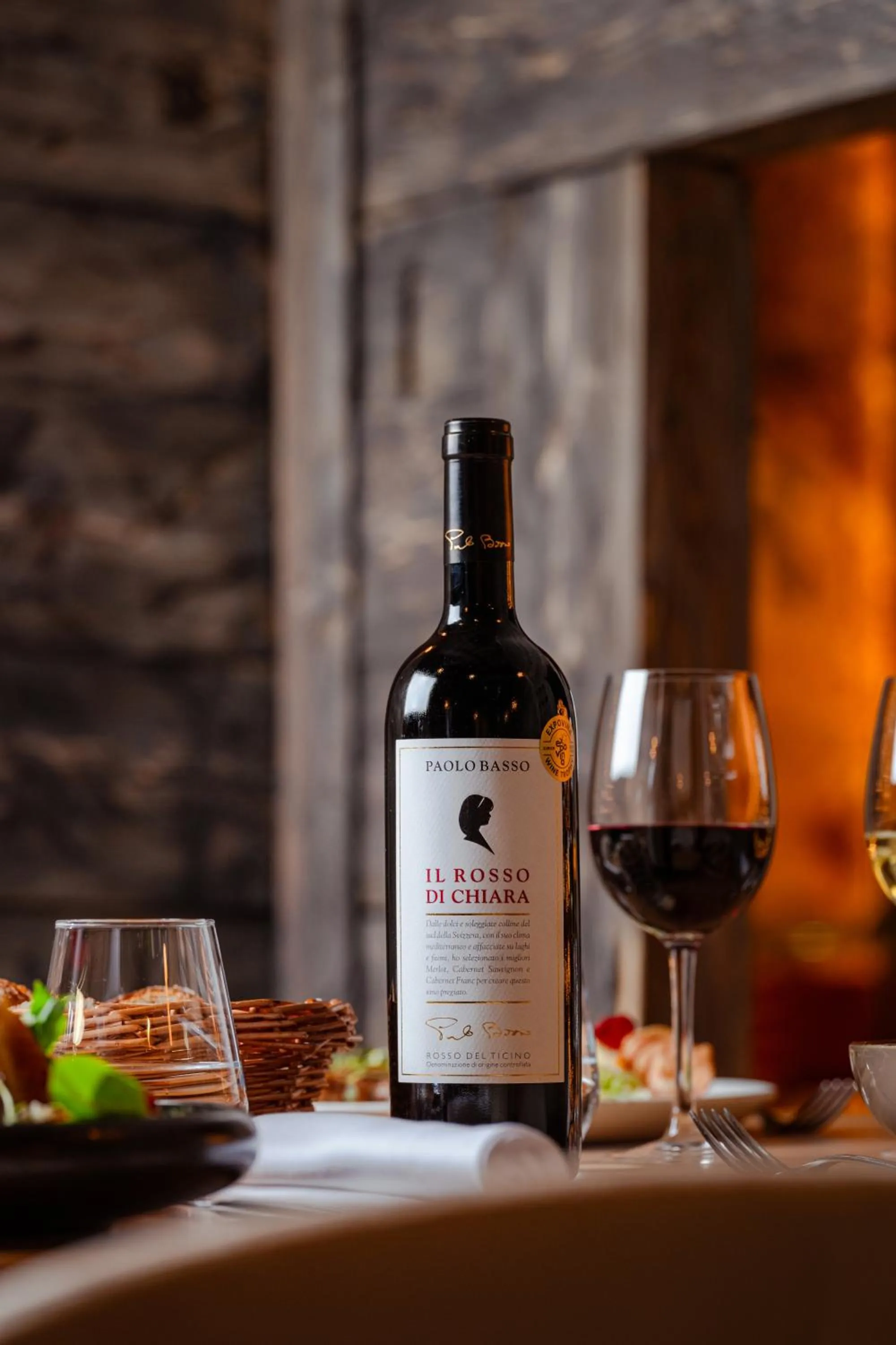 Restaurant/places to eat in Edelweiss Manotel