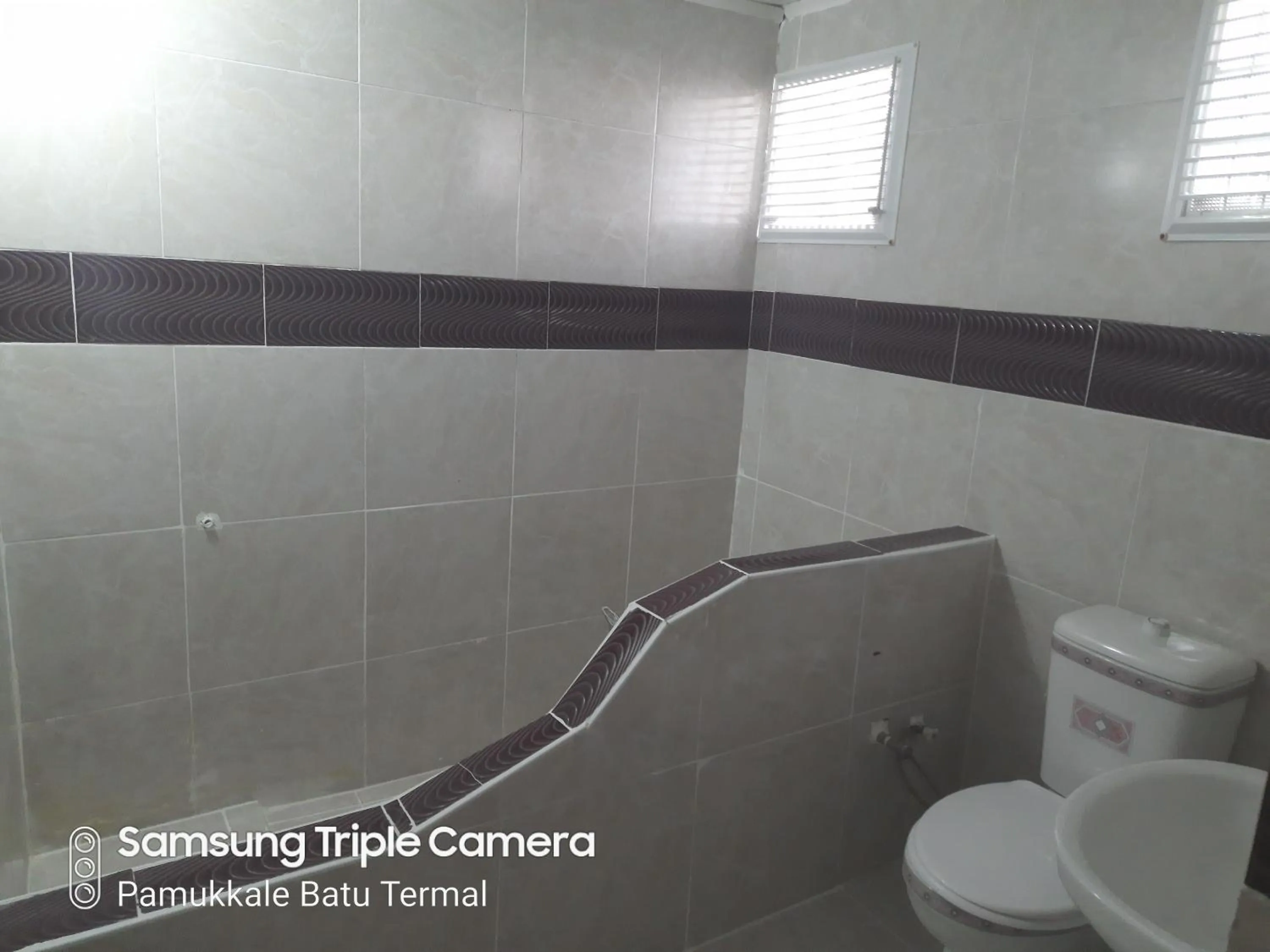 Bathroom in Pamukkale Batu Termal