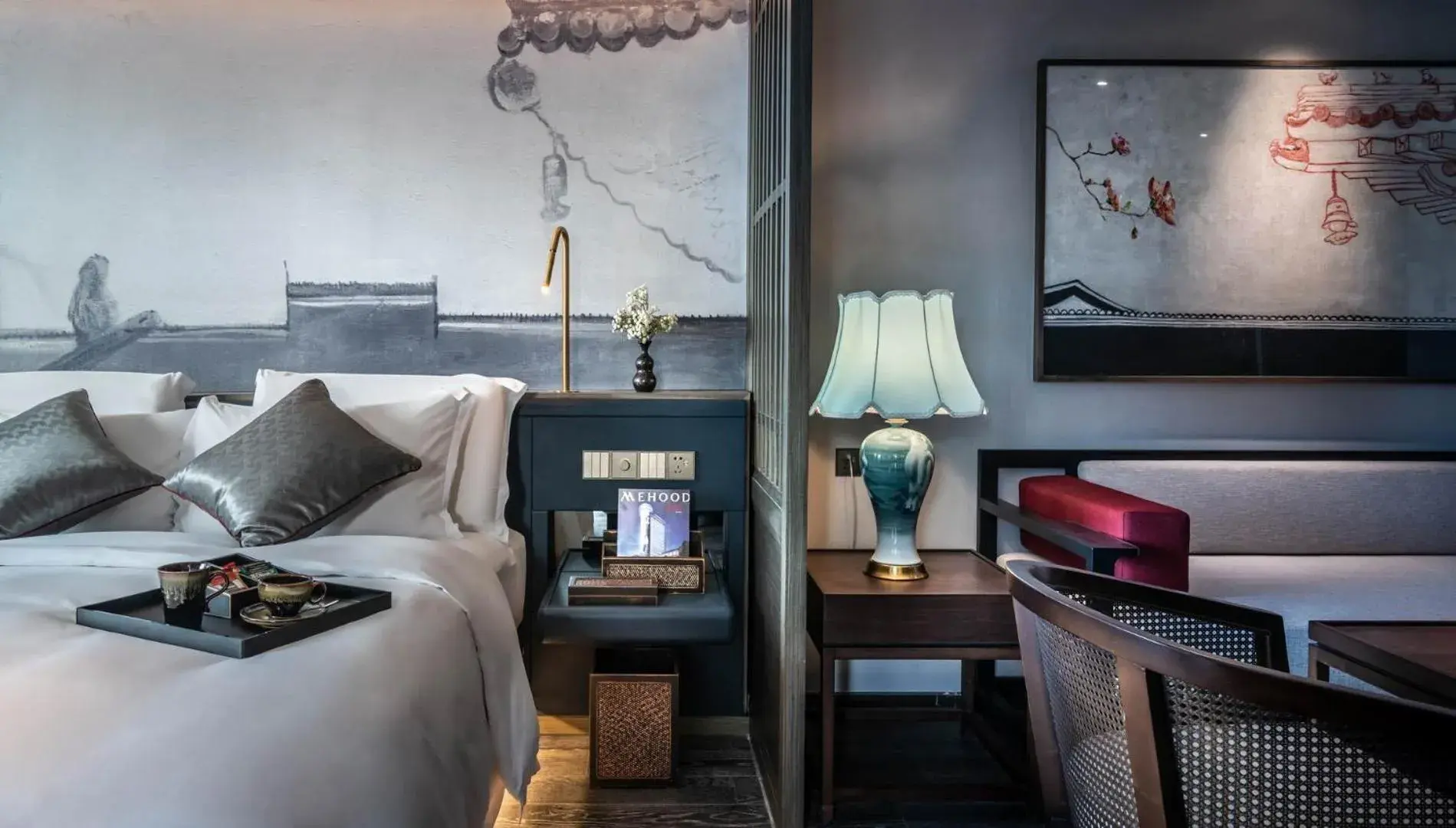 Bed in Elegant Hotel Guangzhou Zhujiang New Town Canton Tower Bed in Elegant Hotel Guangzhou Zhujiang New Town Canton Tower