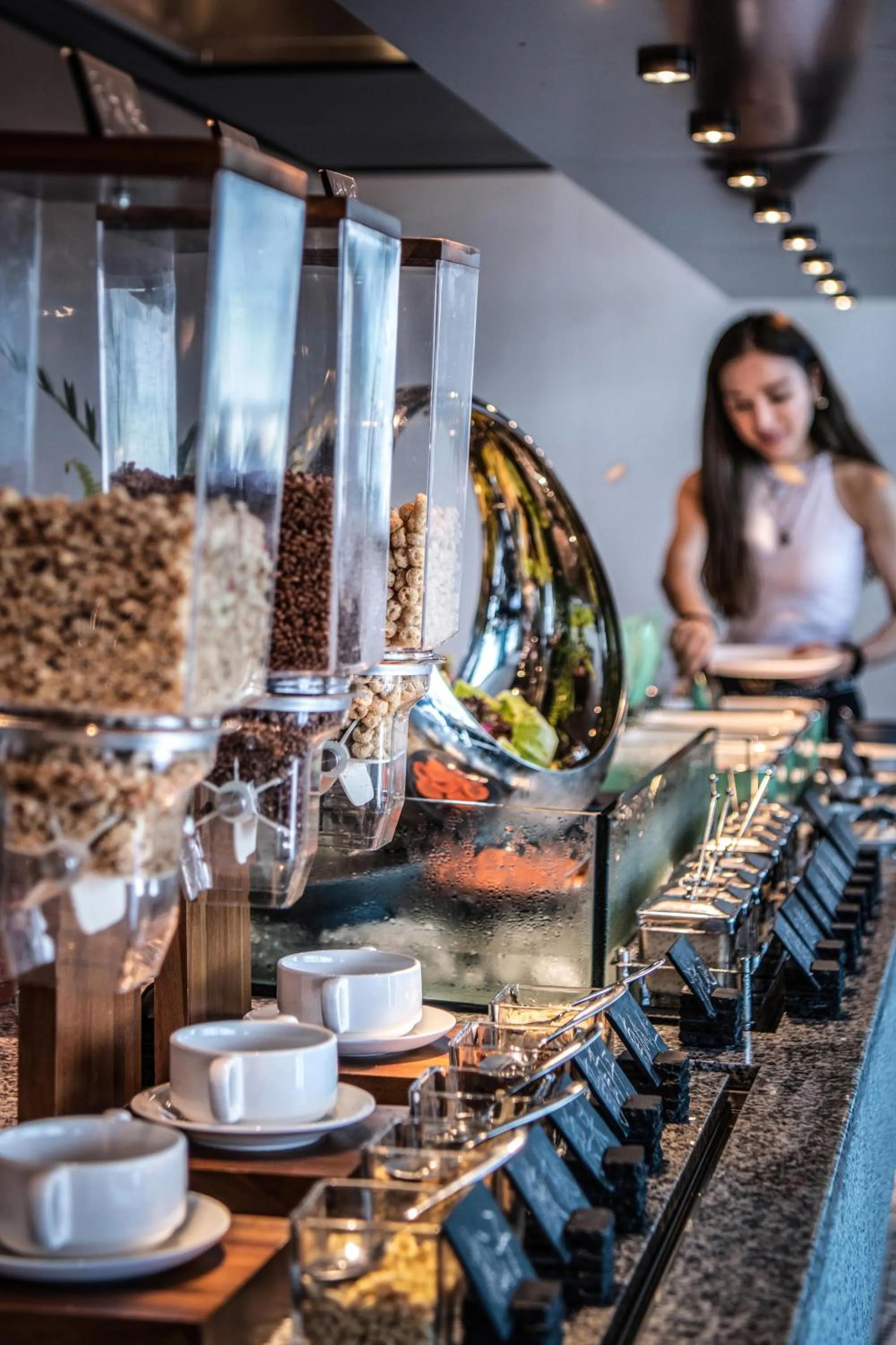 Breakfast in Elegant Hotel Guangzhou Zhujiang New Town Canton Tower- Free Shuttle Bus to Canton Fair Complex during Canton Fair period