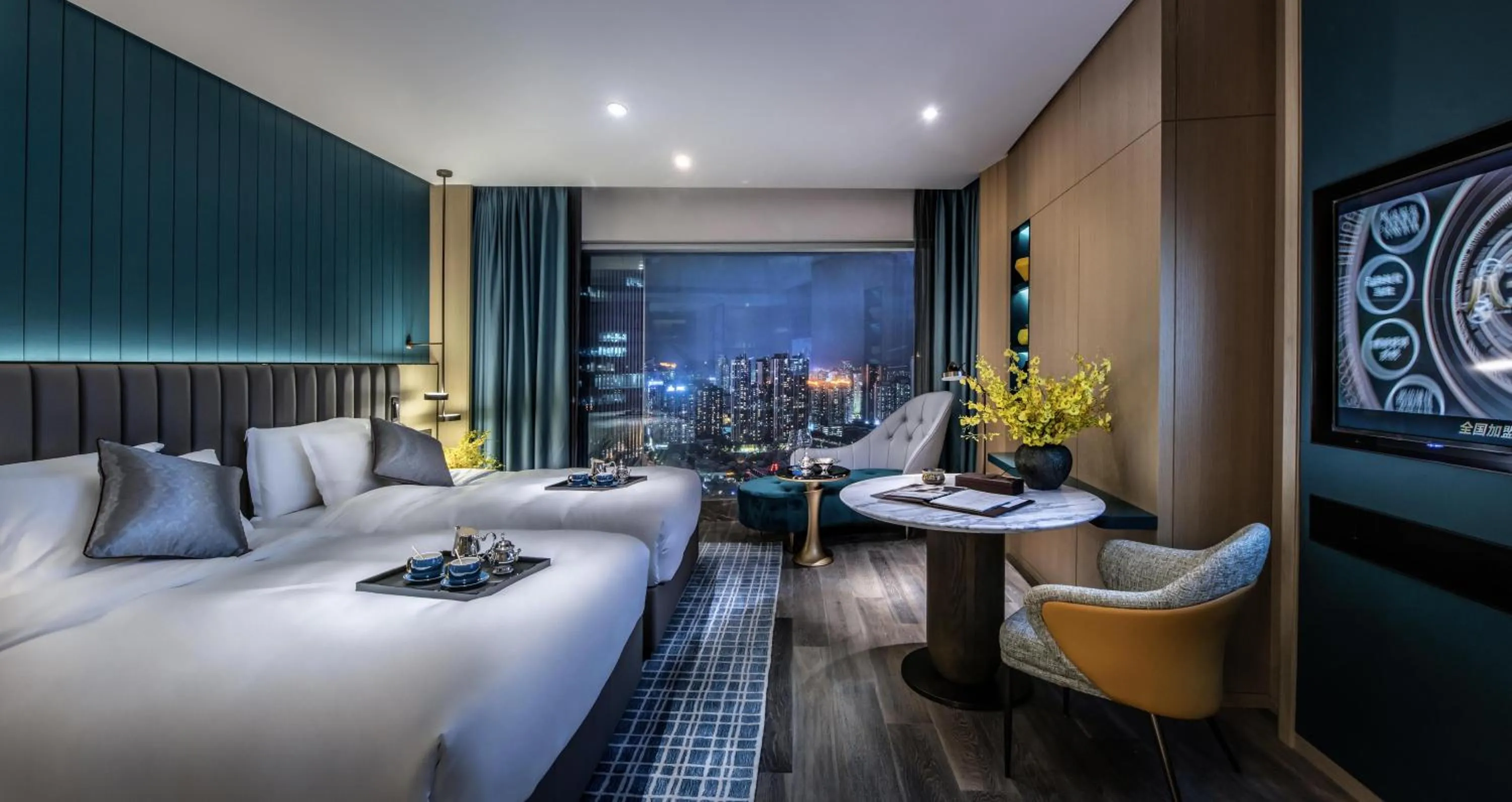 Photo of the whole room, Bed in Elegant Hotel Guangzhou Zhujiang New Town Canton Tower- Free Shuttle Bus to Canton Fair Complex during Canton Fair period