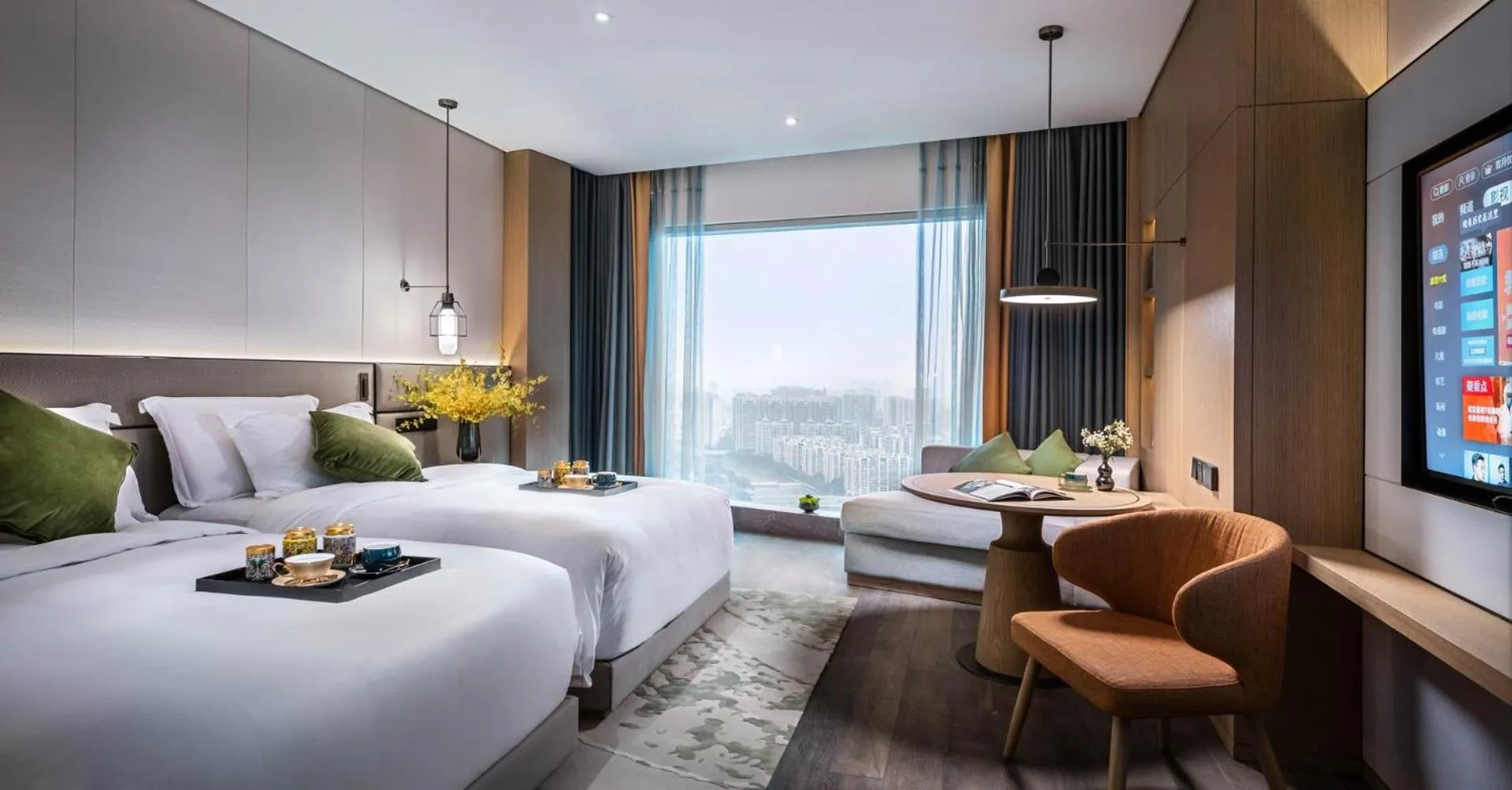 Photo of the whole room, Bed in Elegant Hotel Guangzhou Zhujiang New Town Canton Tower- Free Shuttle Bus to Canton Fair Complex during Canton Fair period
