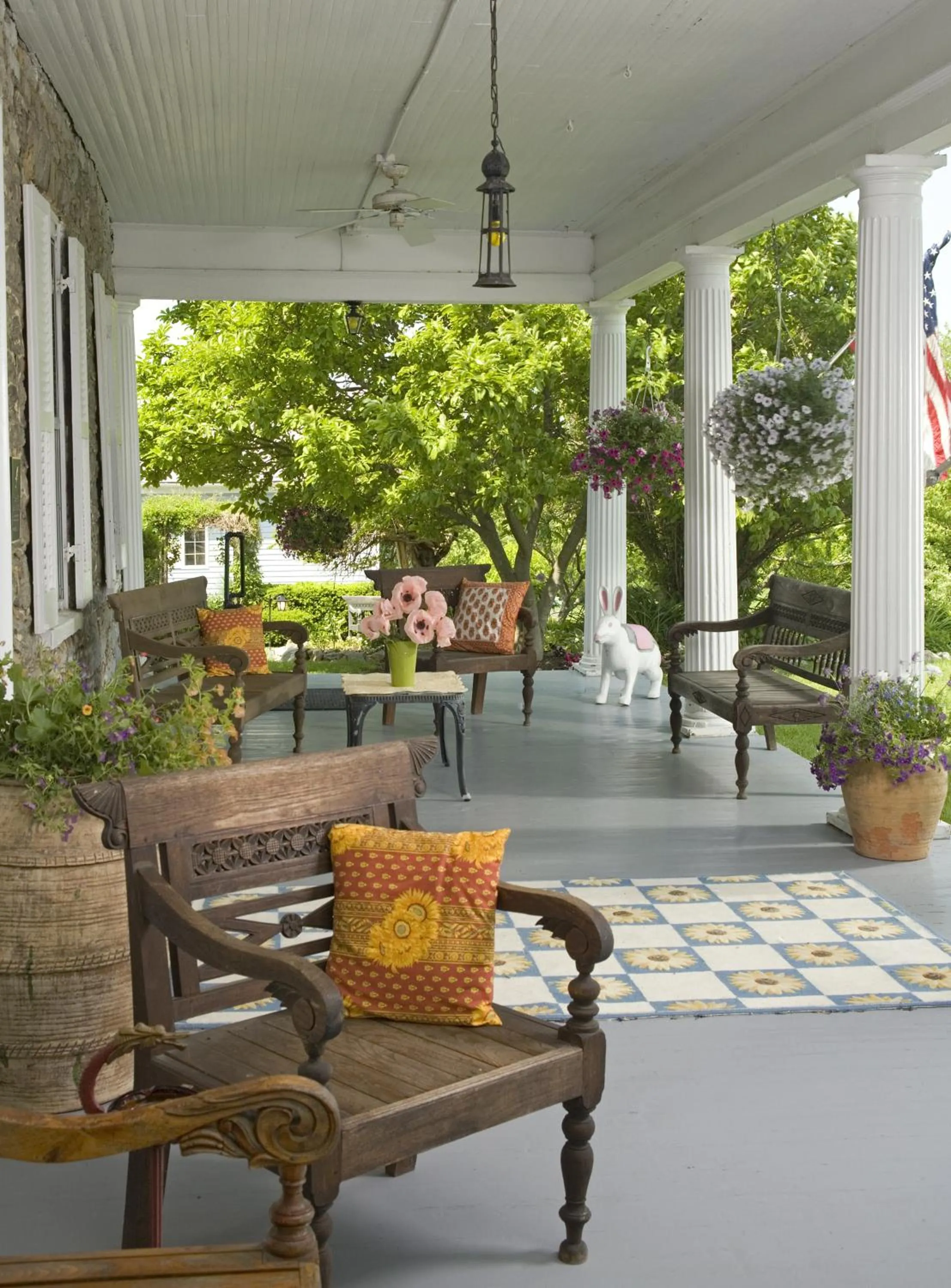 Patio in L'Auberge Provencale Inn & Restaurant
