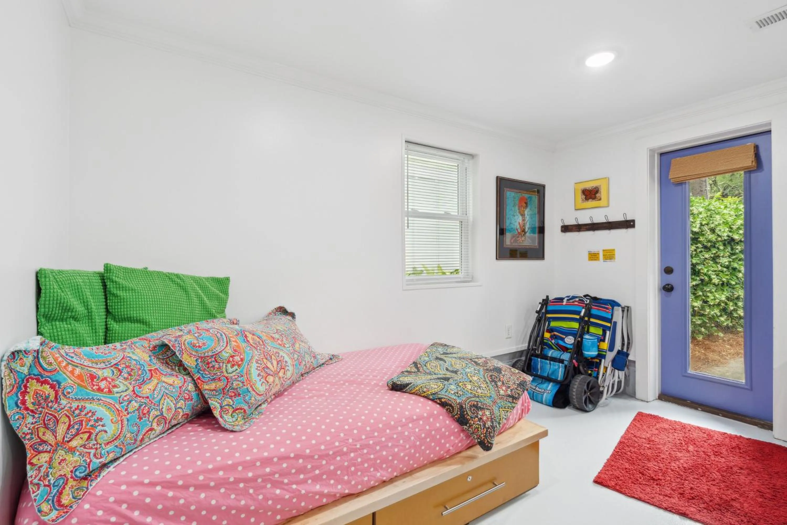 Bed in Folly Vacation Laid Back Casual Beach Bungalow 209-B