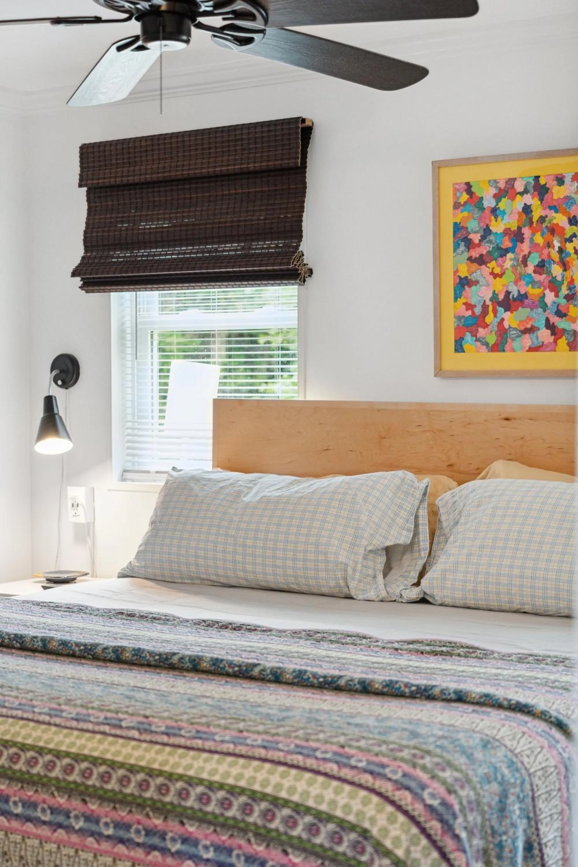 Bed in Folly Vacation Laid Back Casual Beach Bungalow 209-B