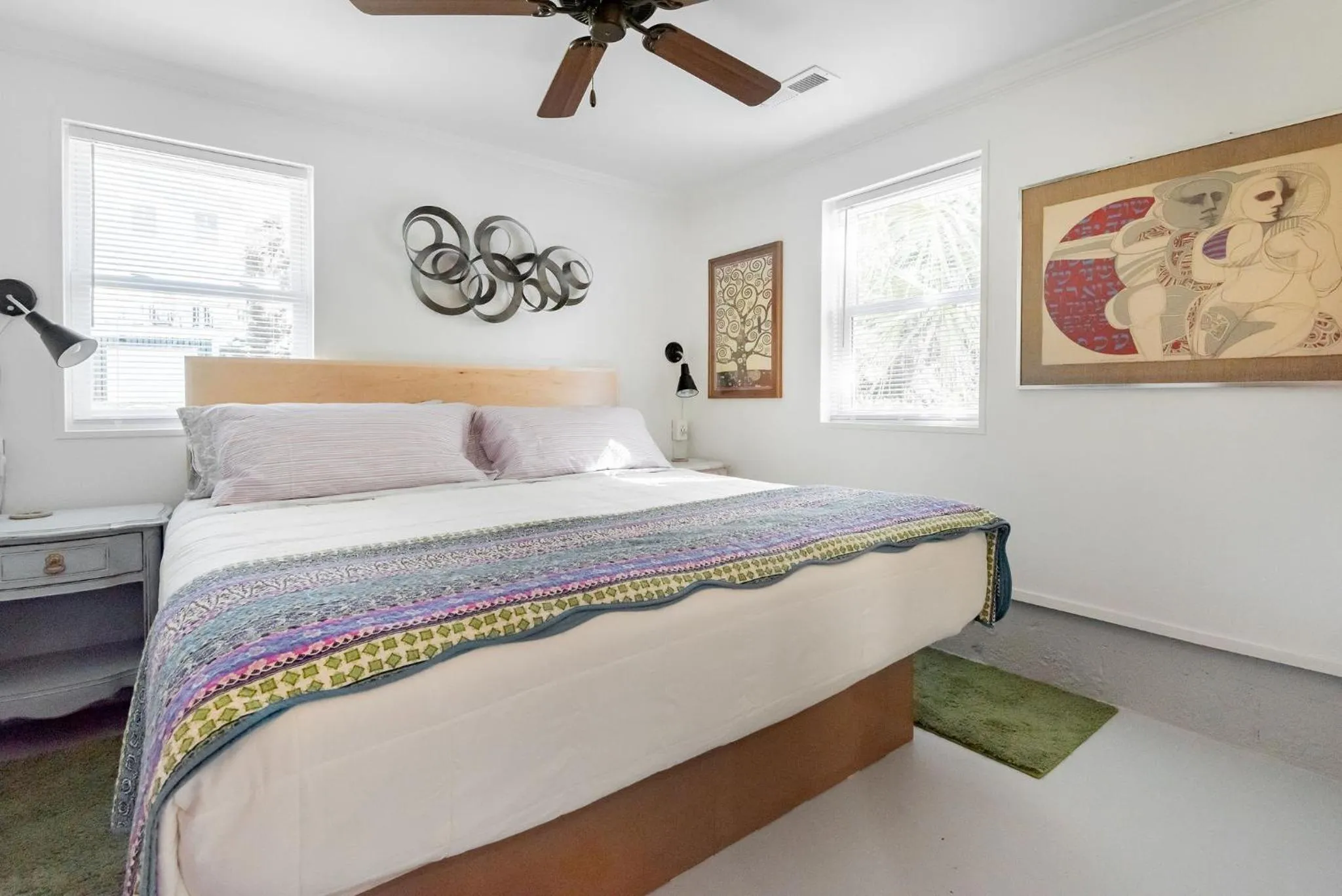 Bed in Folly Vacation Laid Back Casual Beach Bungalow 209-B