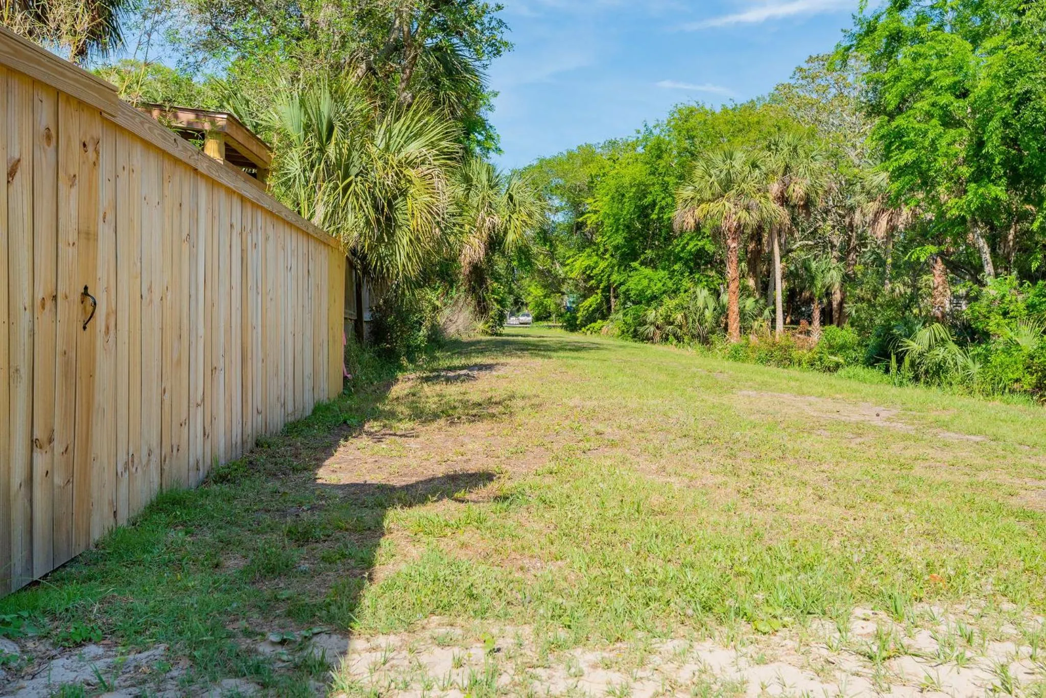 Folly Vacation Laid Back Casual Beach Bungalow 209-B