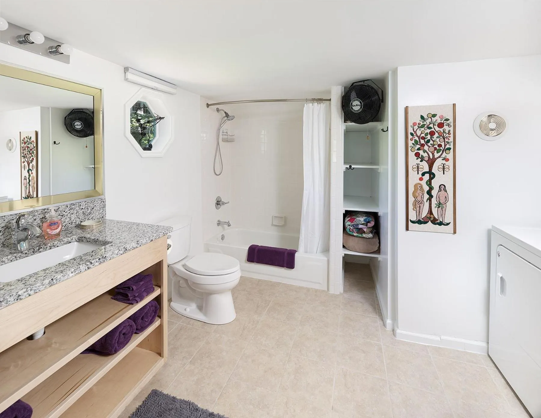 Folly Vacation 305 E Erie Fantastic Location