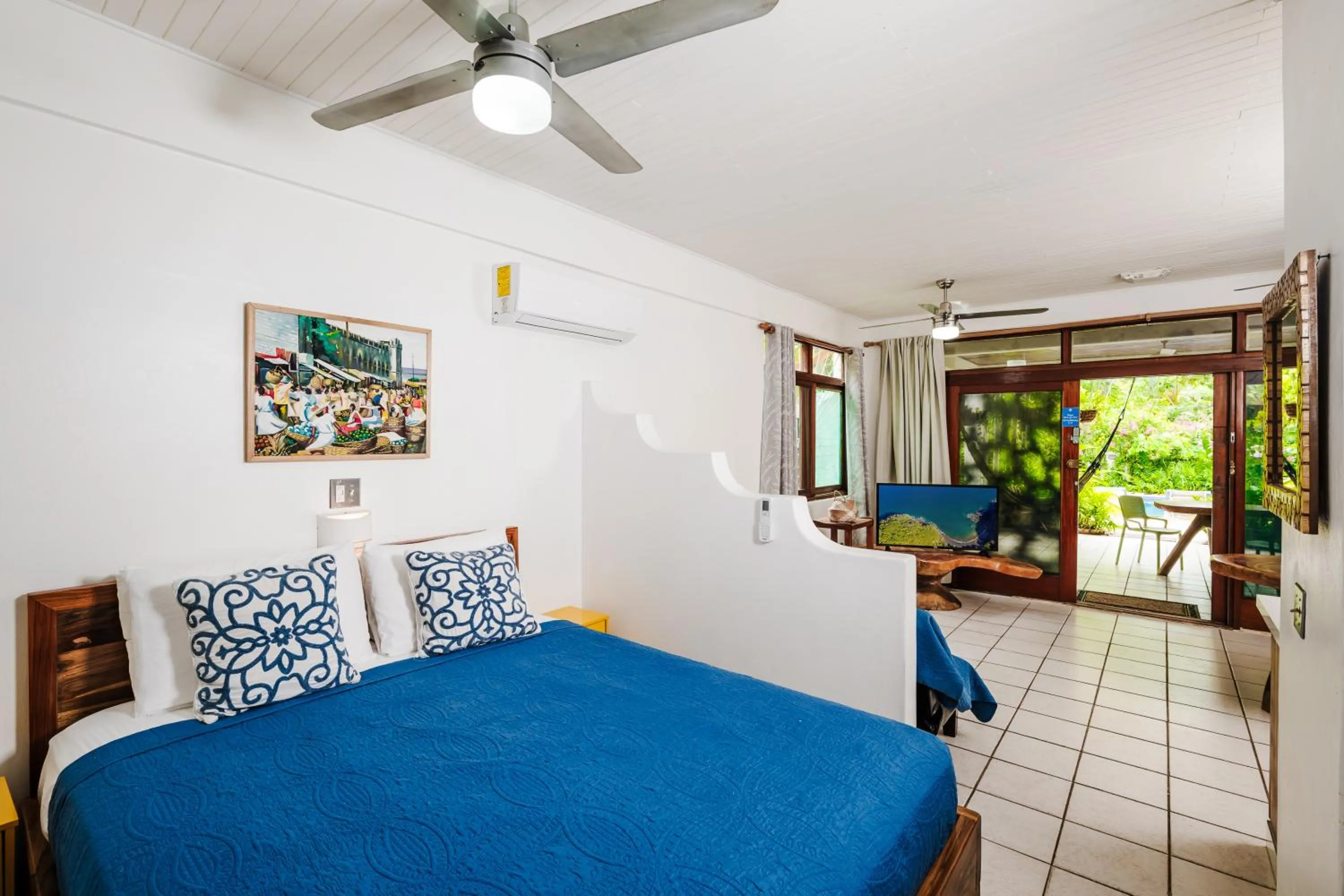 Bed in Casa Sueca Hotel - At the Beach