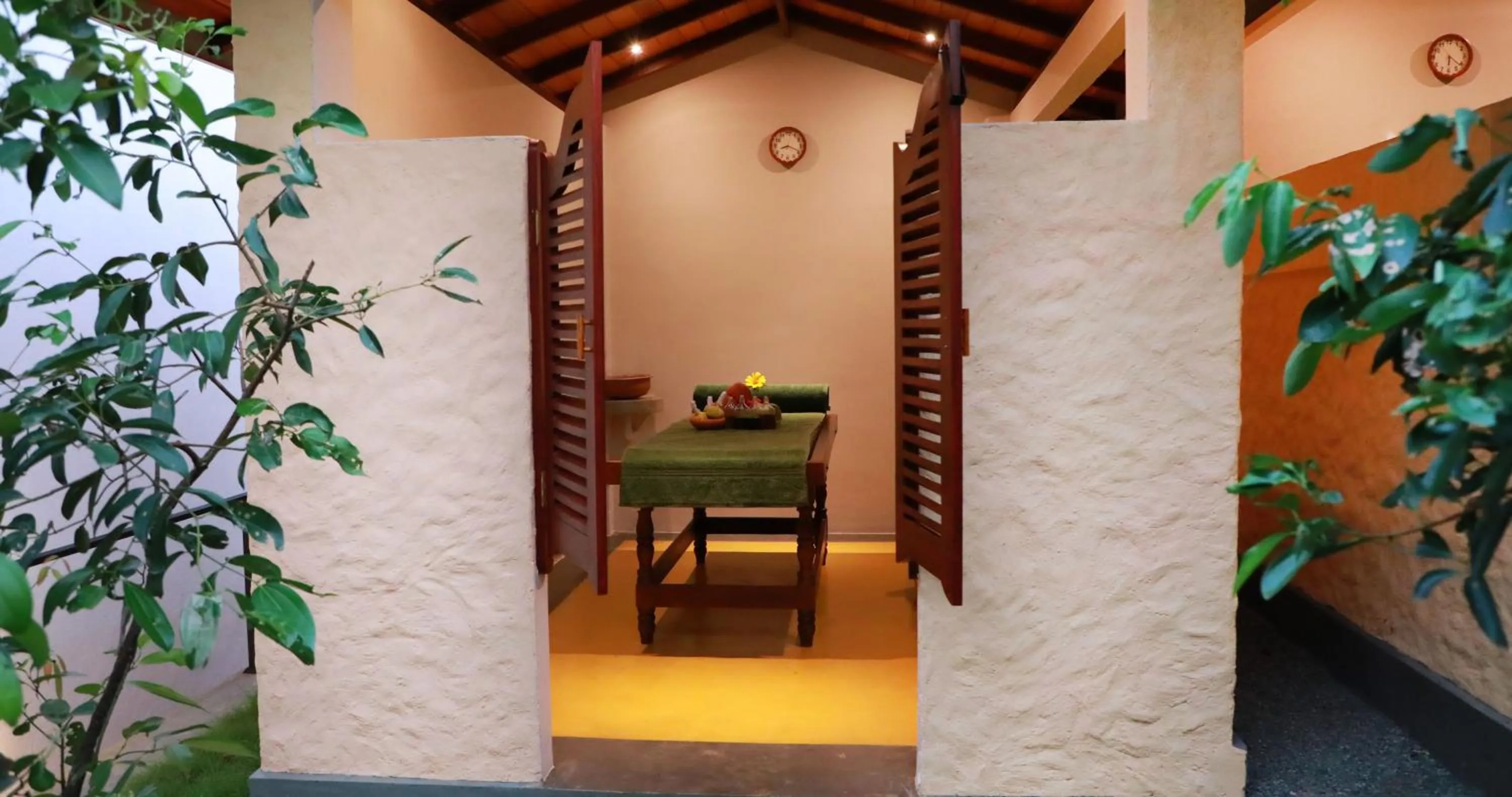Massage in Terrace Garden Ayurveda Resort